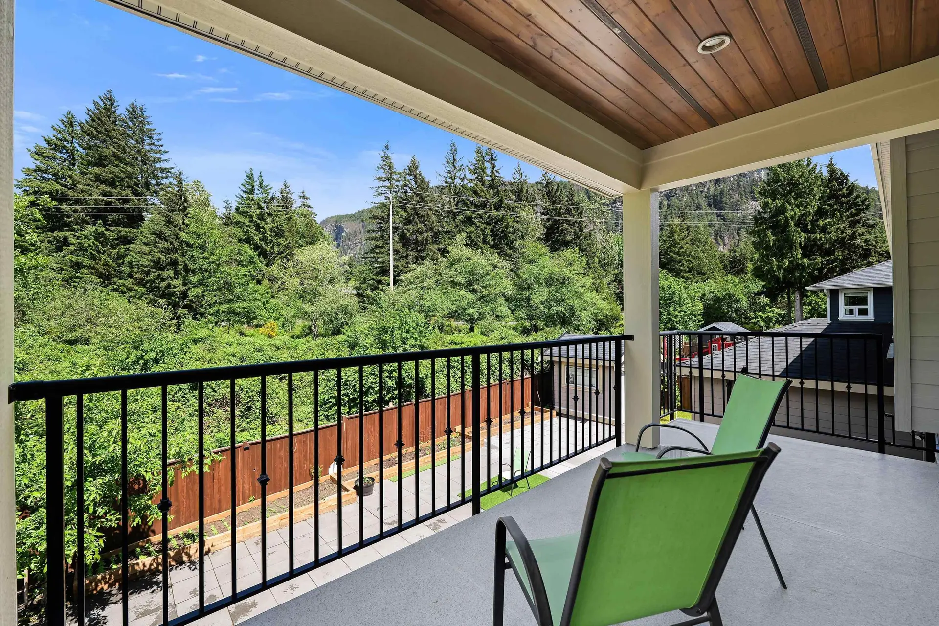 41440 Dryden Road - Image 17