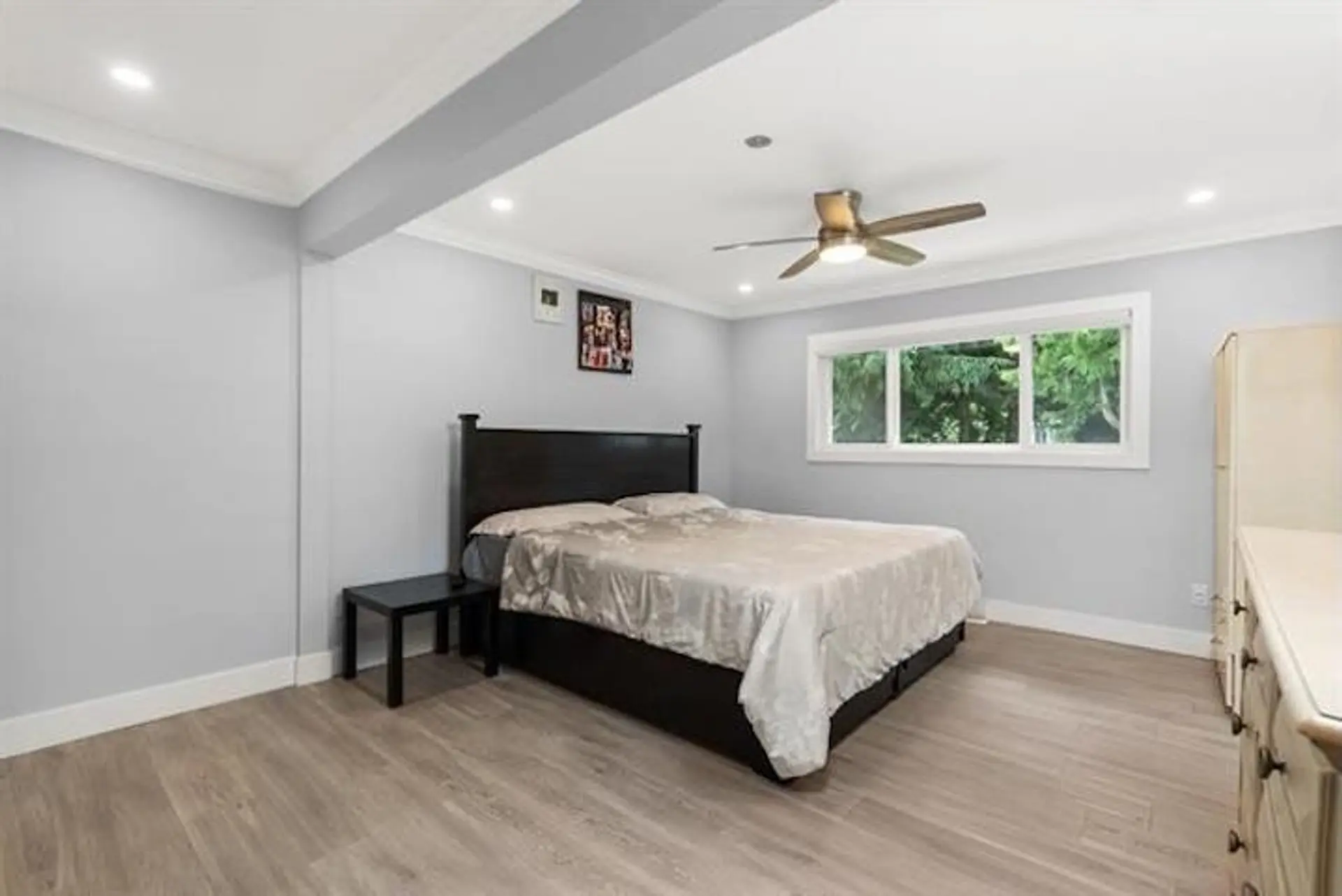 15077 86b Avenue - Image 7