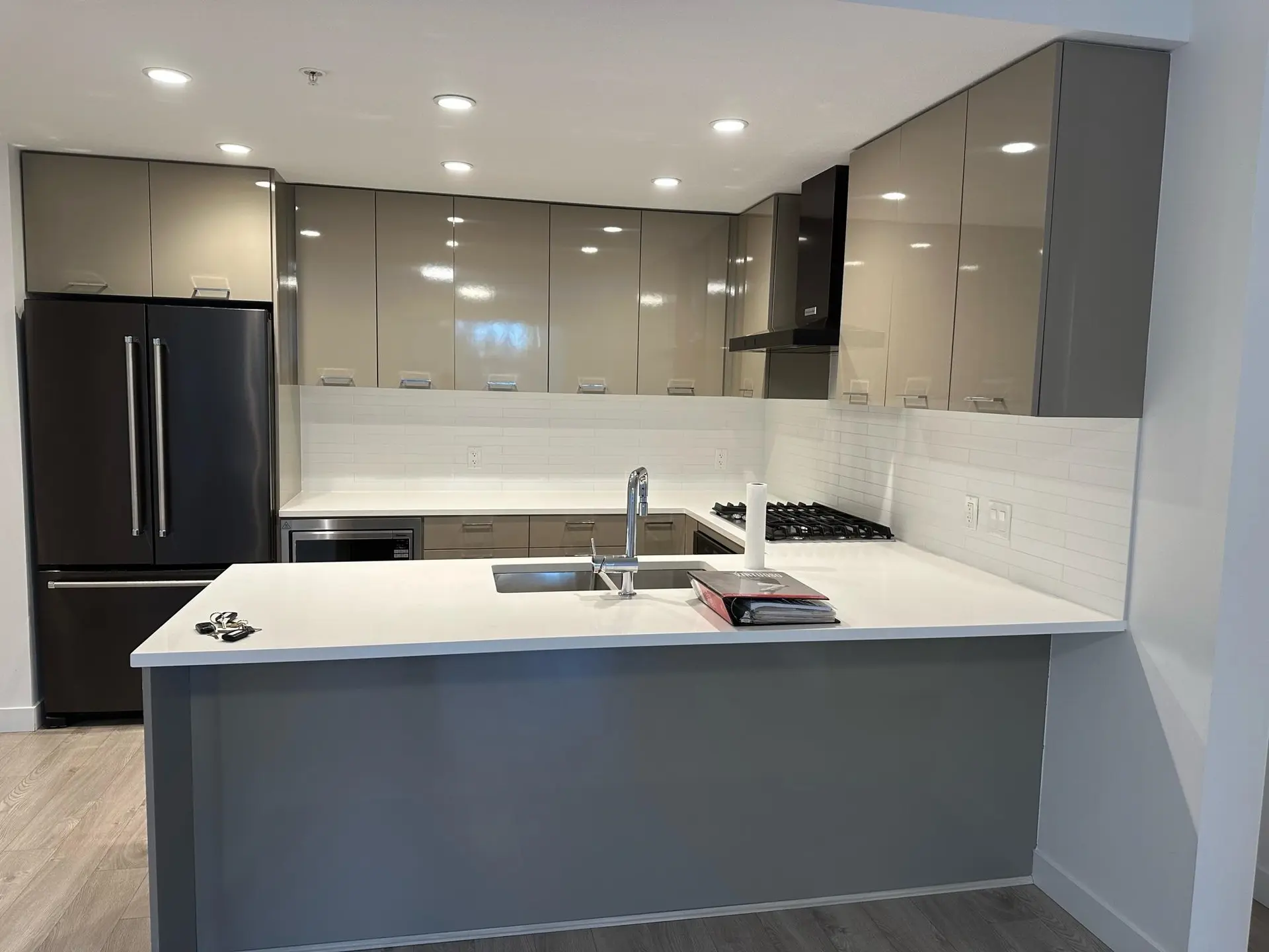 #212 3581 Ross Drive - Image 11