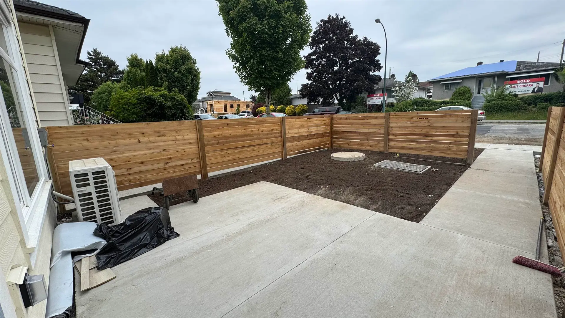 #1 5779 Clarendon Street - Image 3