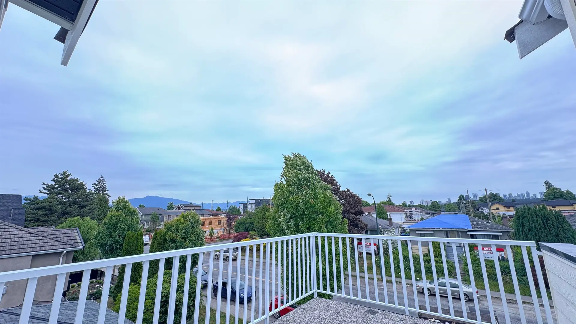 #1 5779 Clarendon Street - Image 10