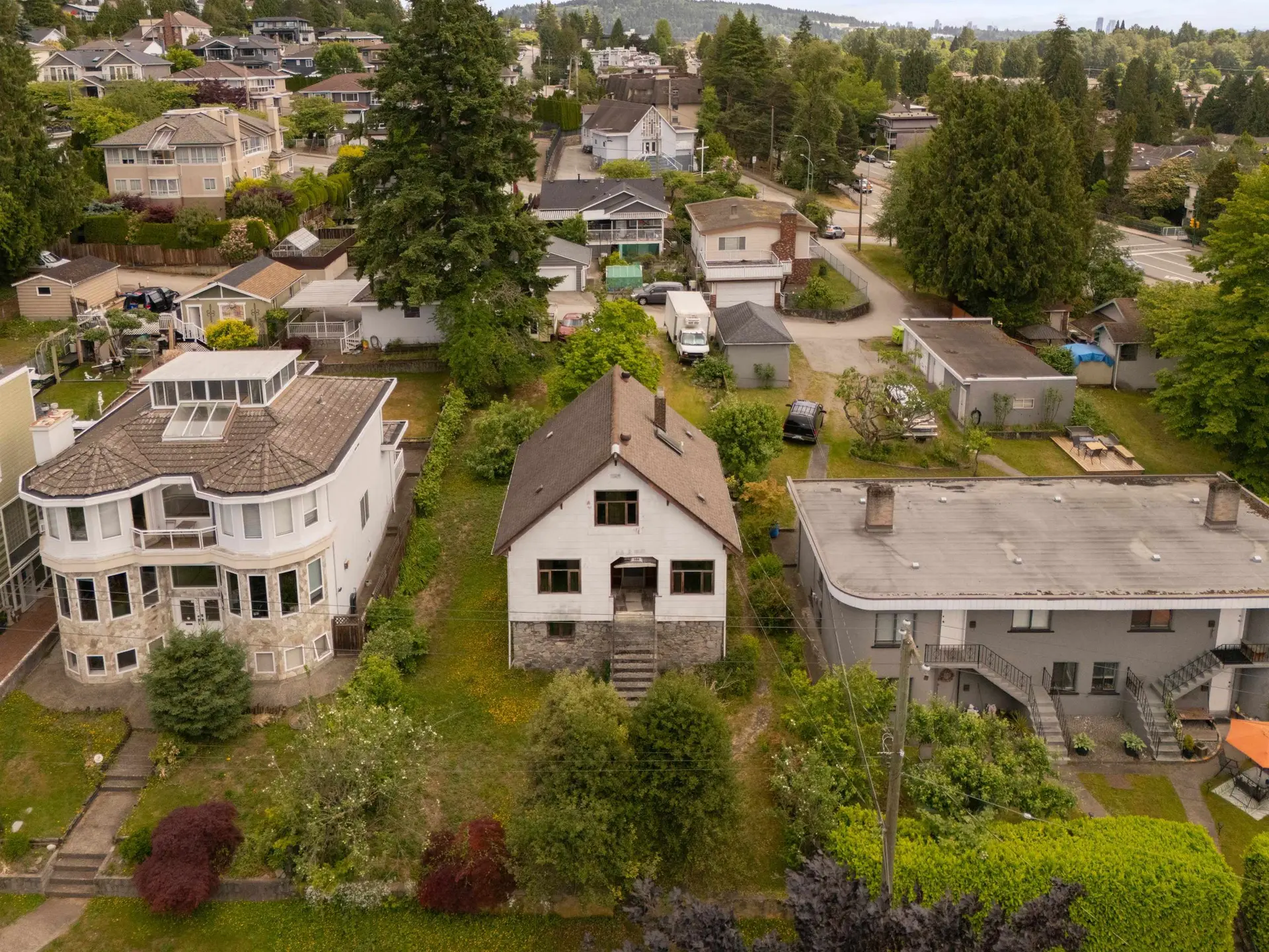 380 Delta Avenue - Image 1