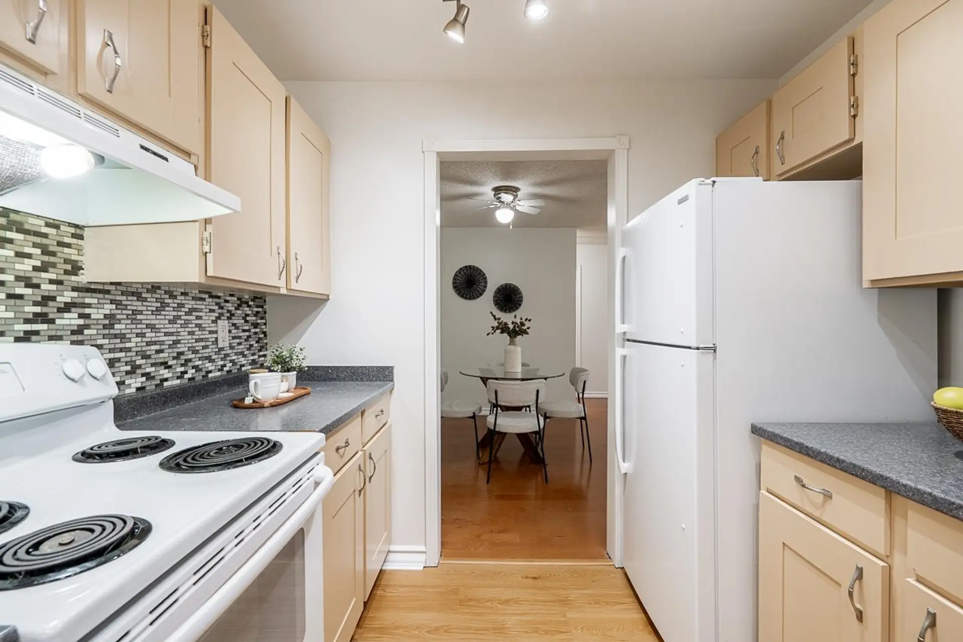 #306 10680 151a Street - Image 8