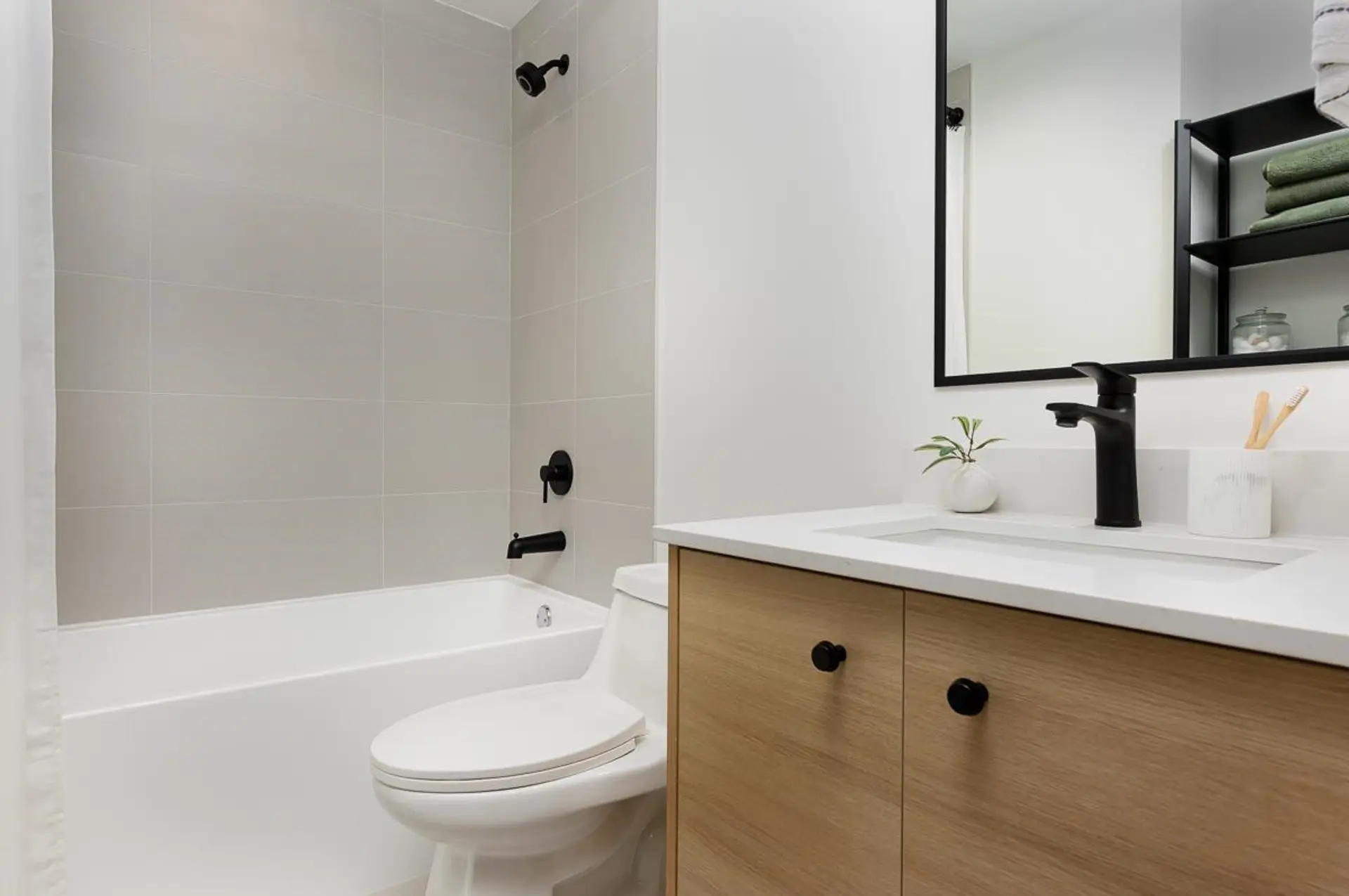 #30 20335 70a Avenue - Image 16