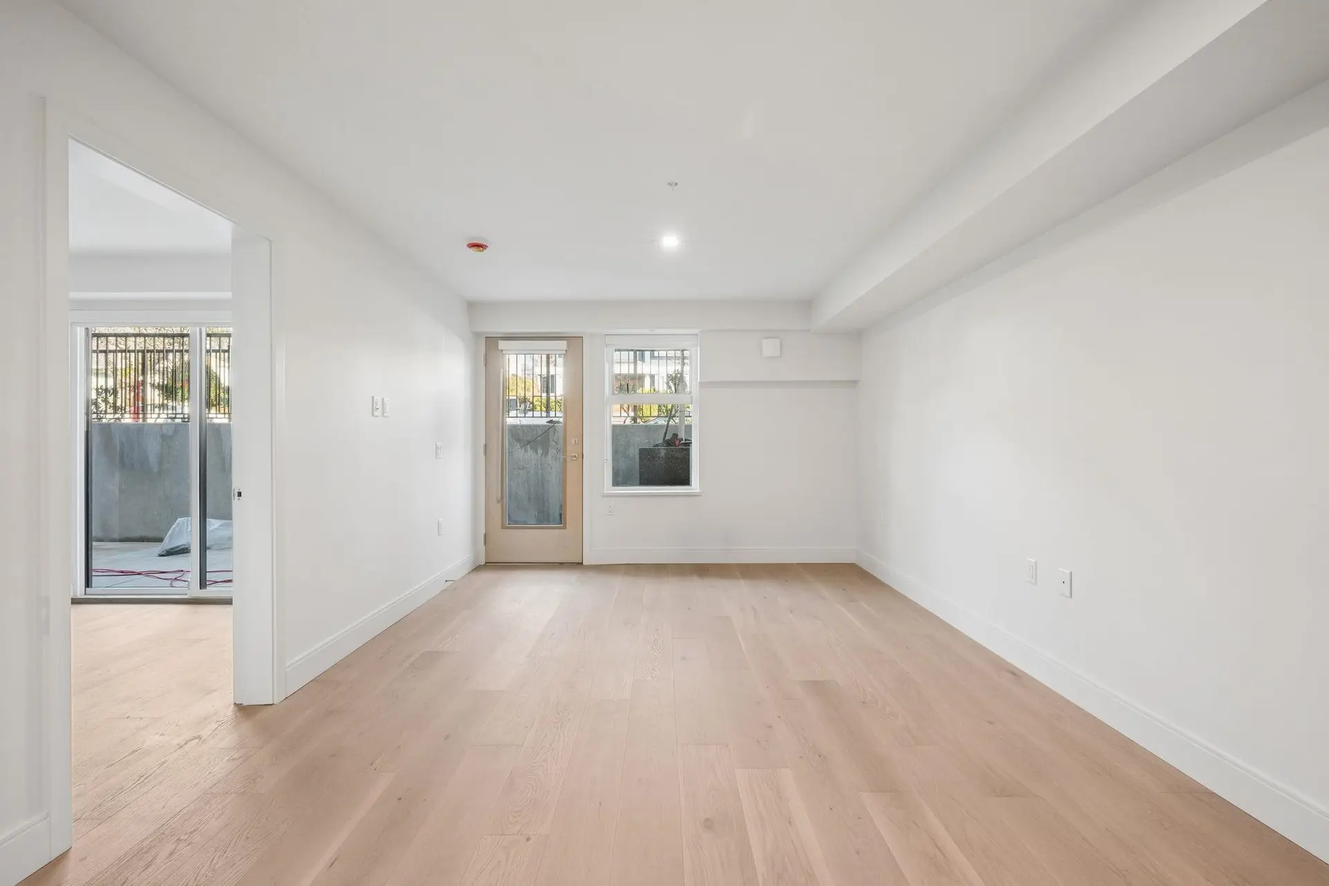 #104 378 W 45th Avenue - Image 2