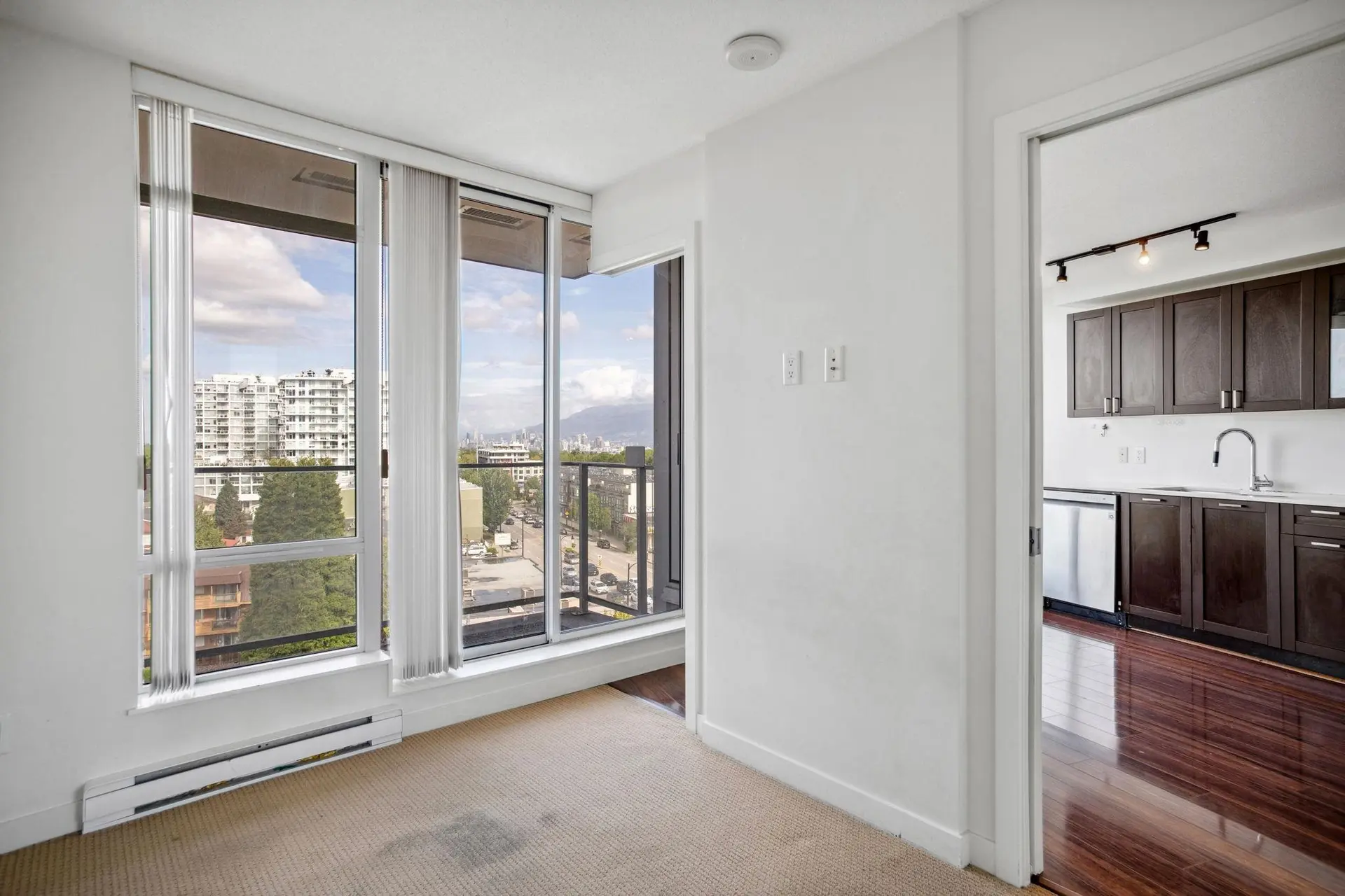 #810 4815 Eldorado Mews - Image 6