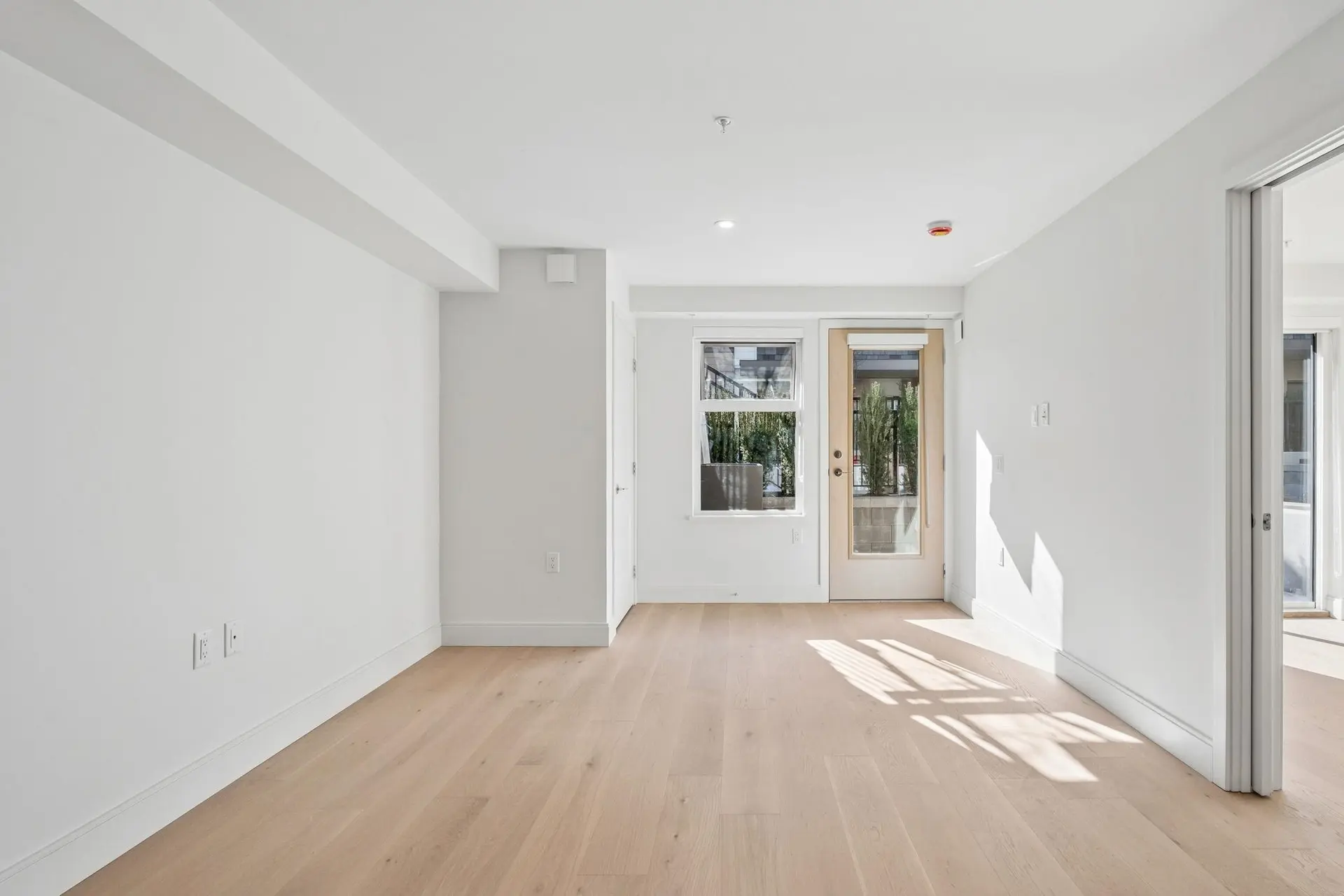 #153 408 W 45th Avenue - Image 9