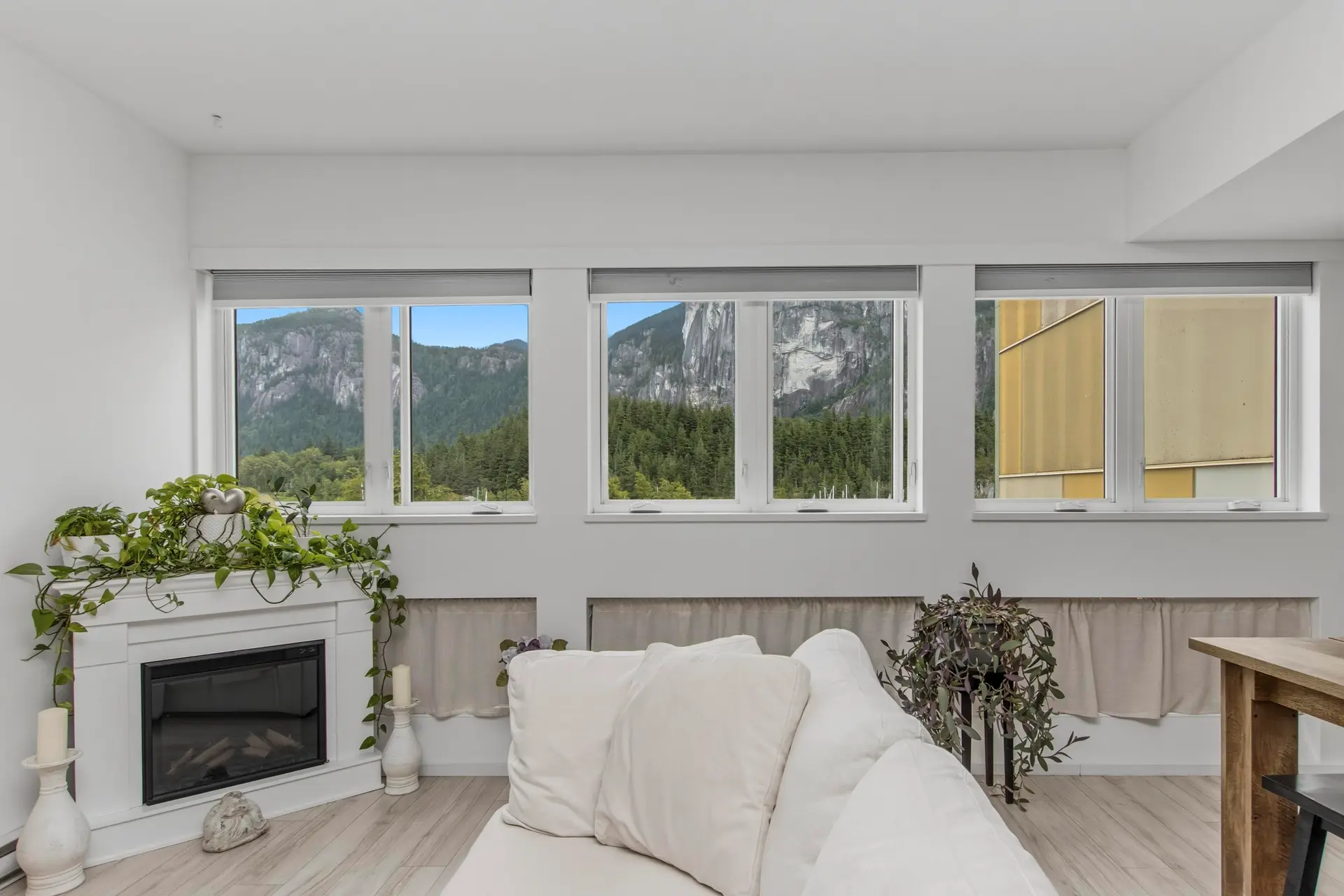 #408 37841 Cleveland Avenue - Image 3
