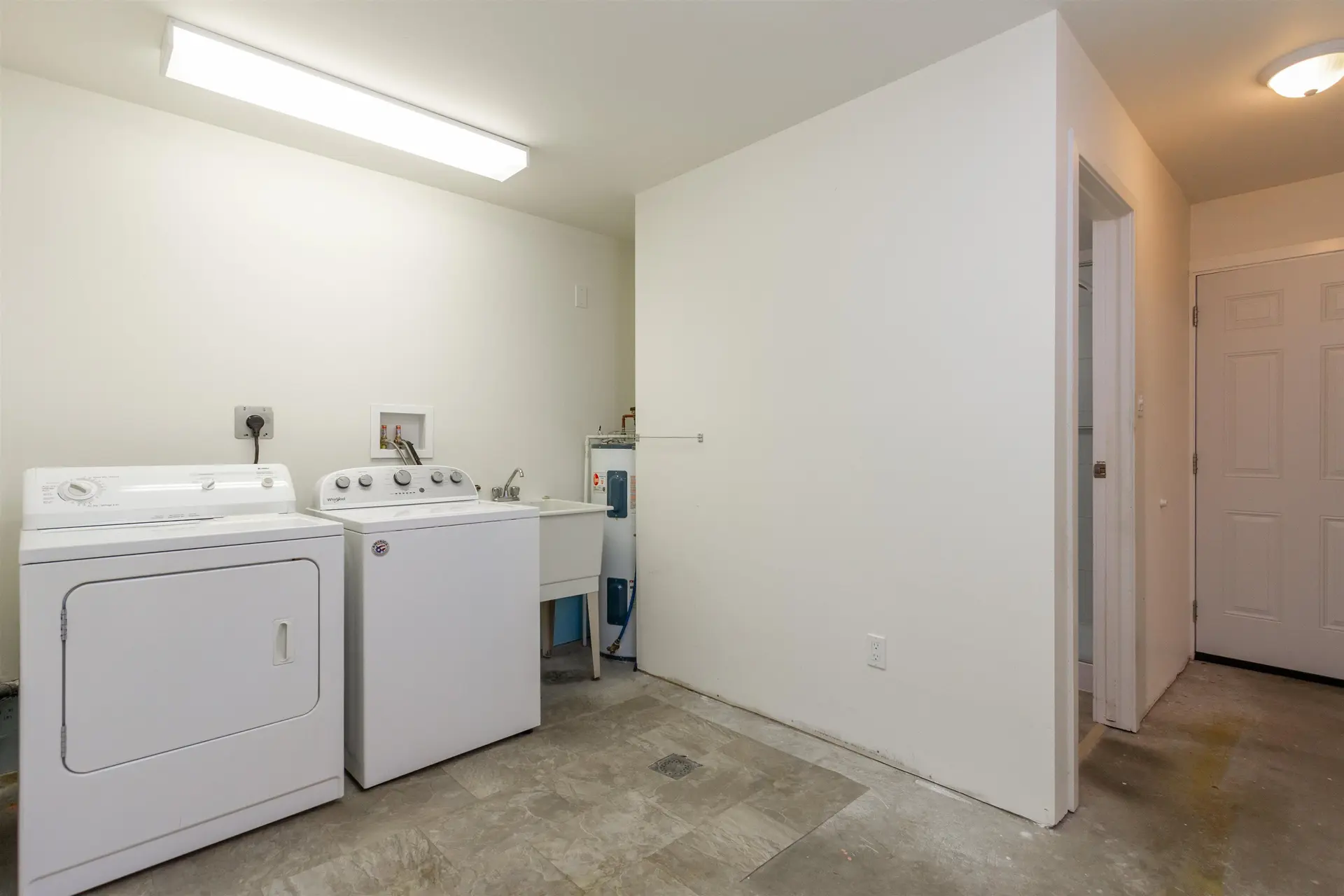 41818 Birken Road - Image 12