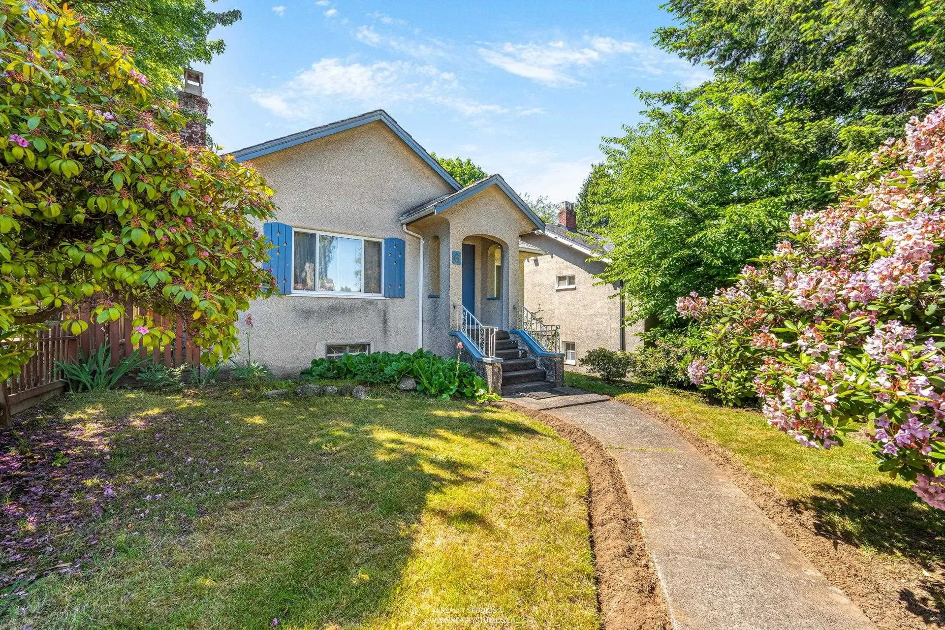 6 W King Edward Avenue - Image 3
