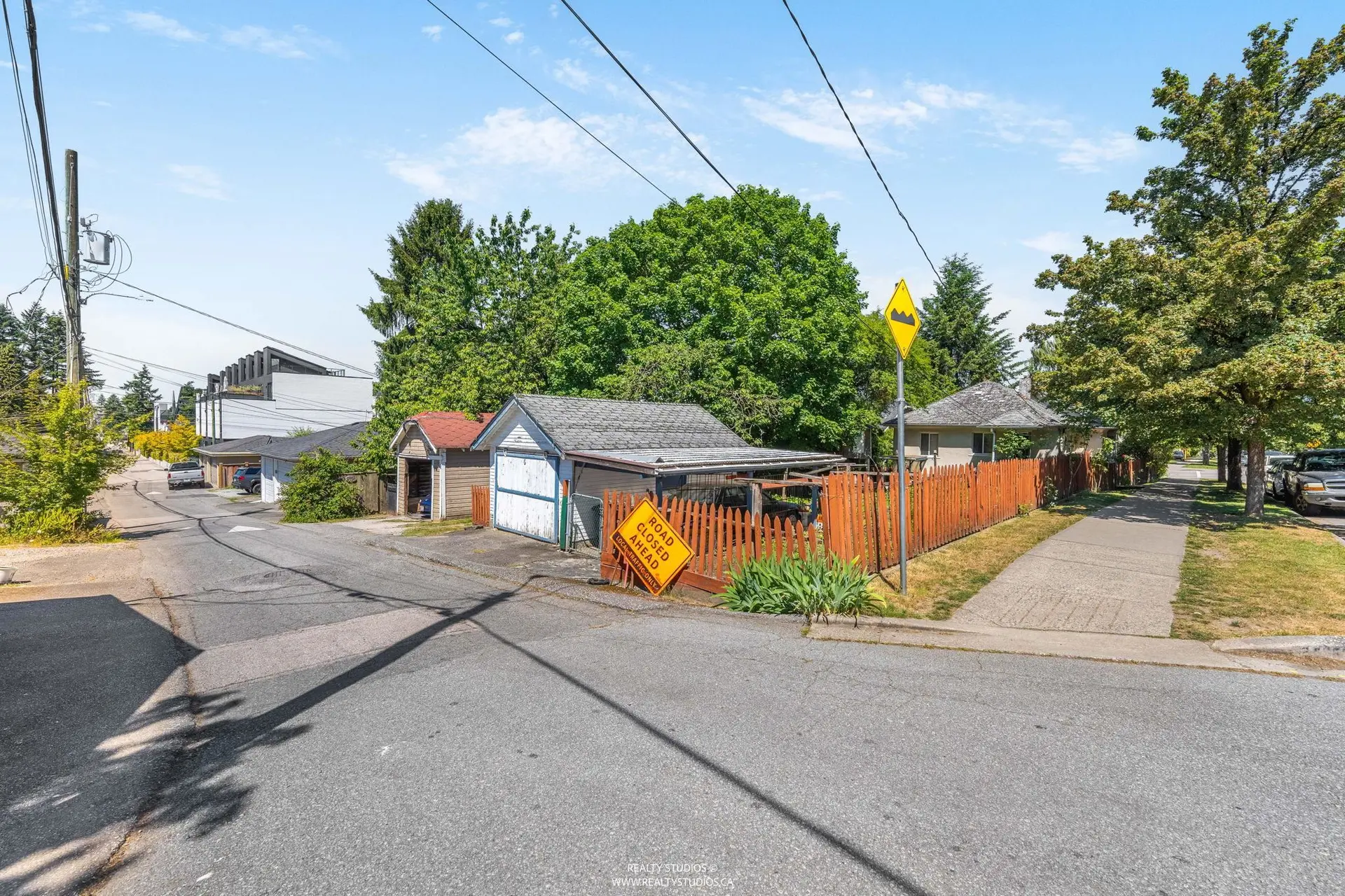6 W King Edward Avenue - Image 8