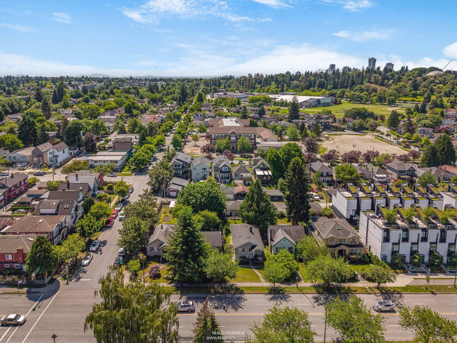 12 W King Edward Avenue - Image 11