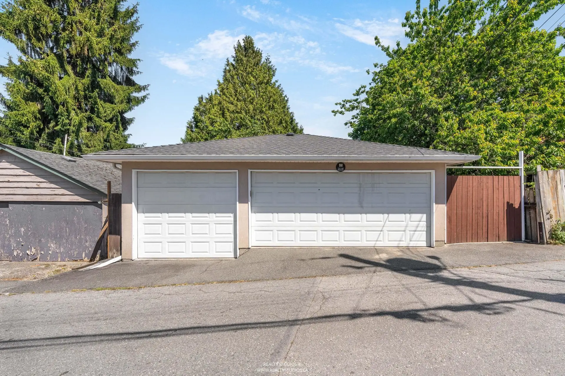 20 W King Edward Avenue - Image 5