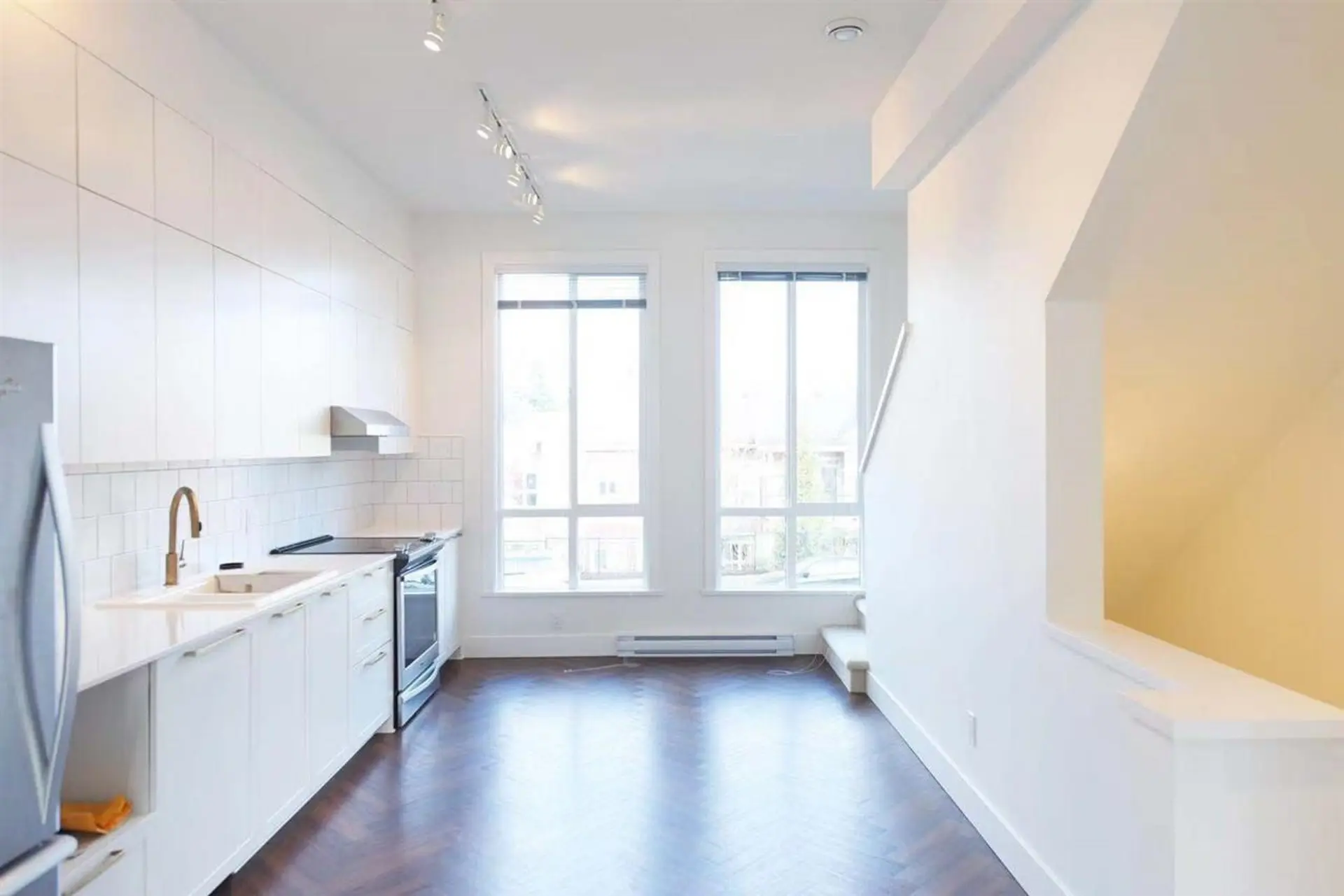 #14 15938 27 Avenue - Image 3