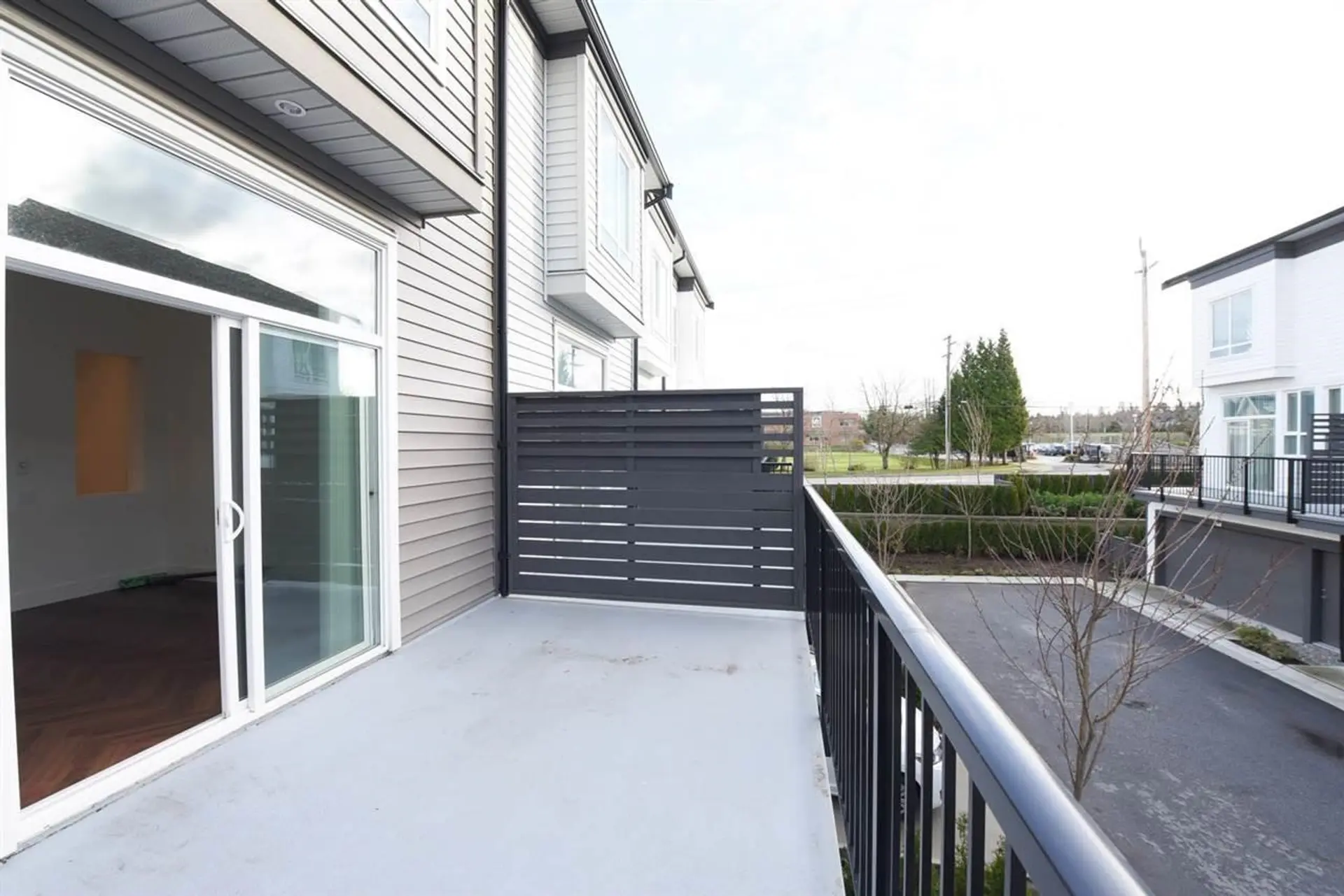 #14 15938 27 Avenue - Image 11