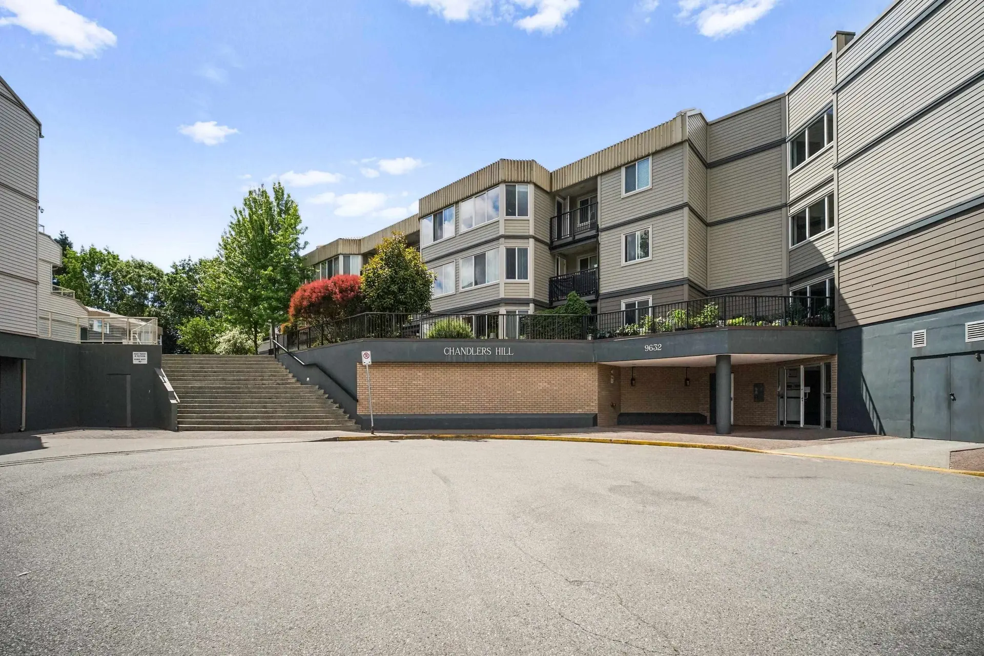 #310 9635 121 Street - Image 2