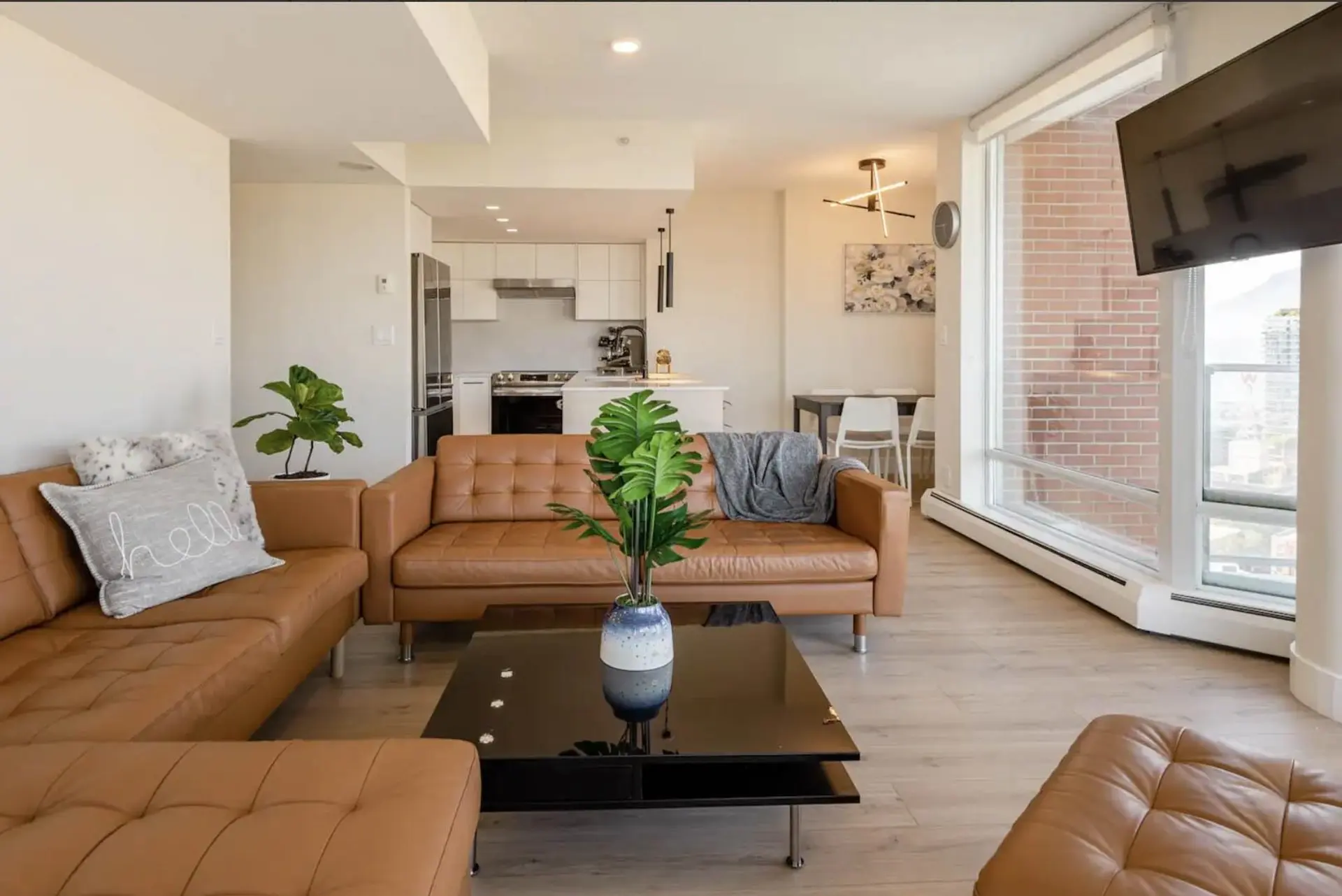 #3506 688 Abbott Street - Image 3