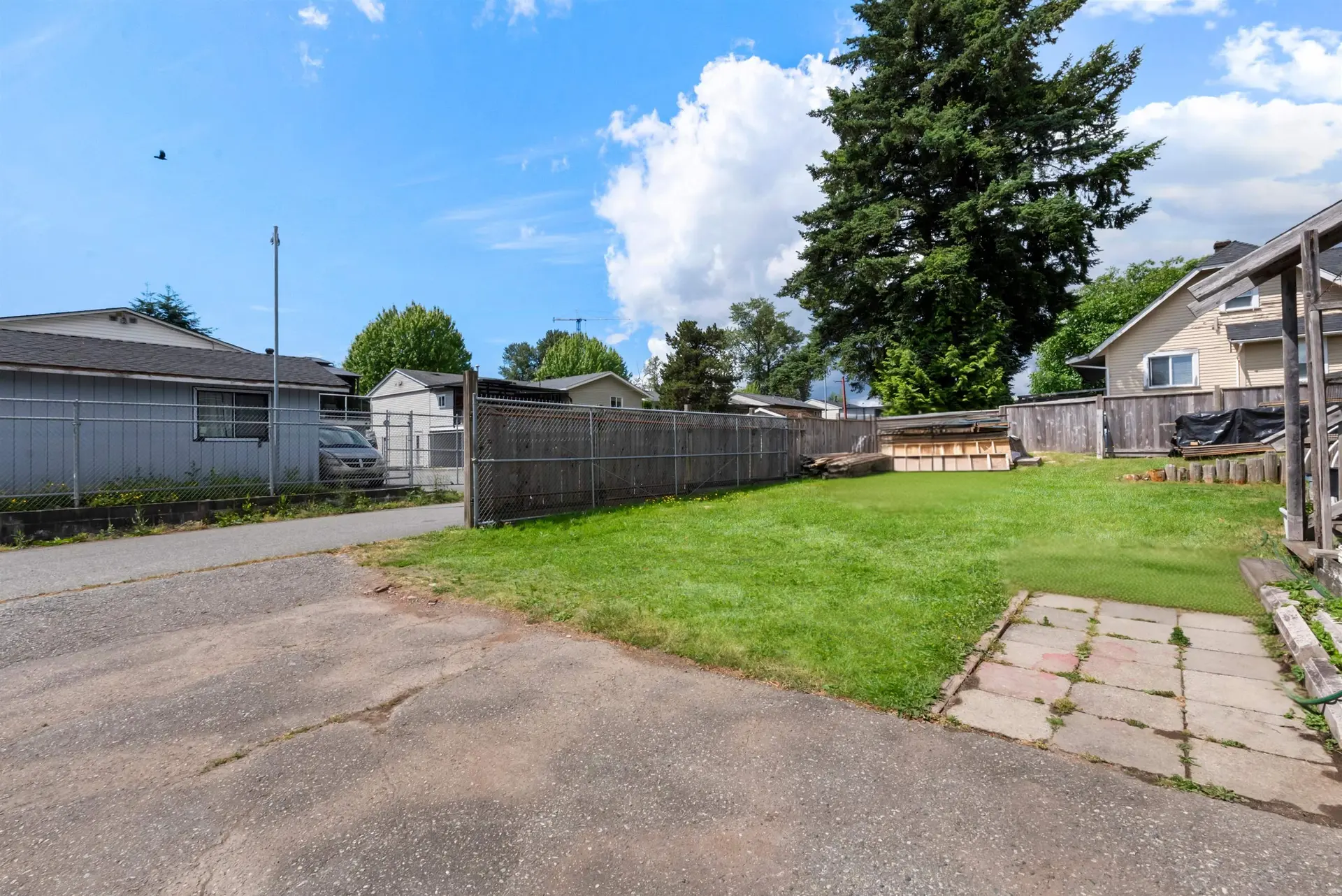 12140 96 Avenue - Image 10