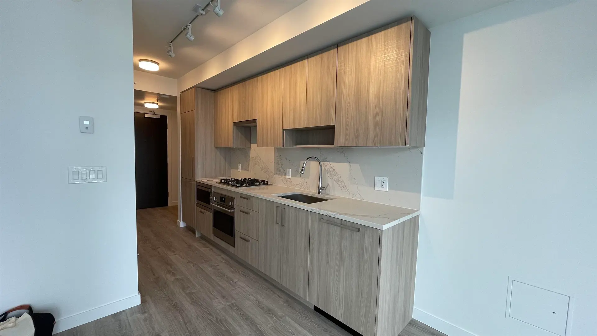 #2312 13350 Central Avenue - Image 5