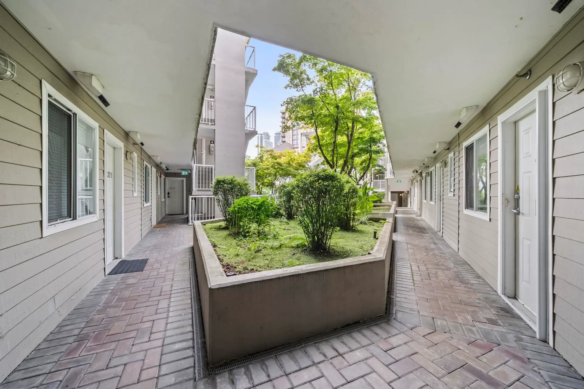 #316 528 Rochester Avenue - Image 15