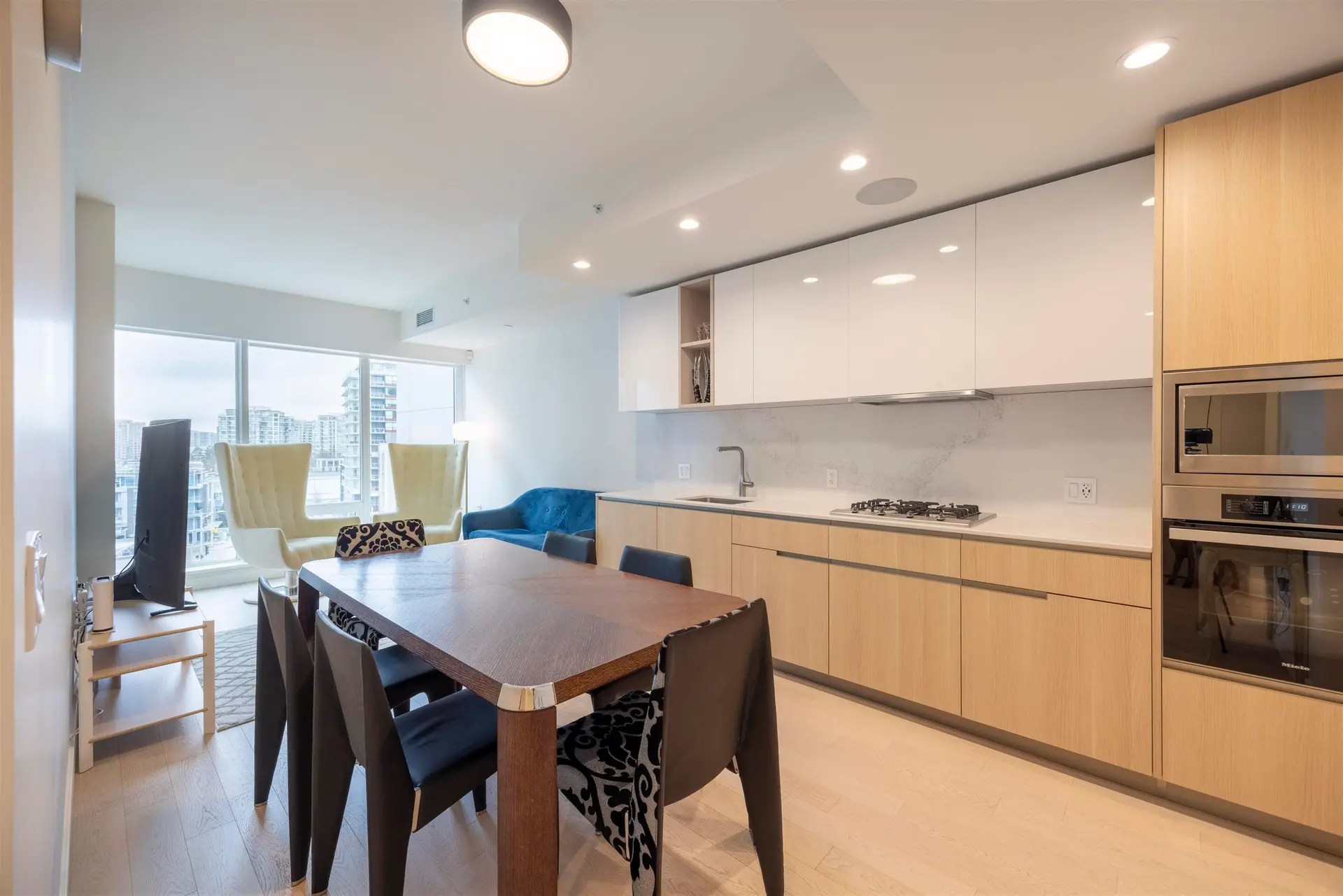 #610 6811 Pearson Way - Image 4