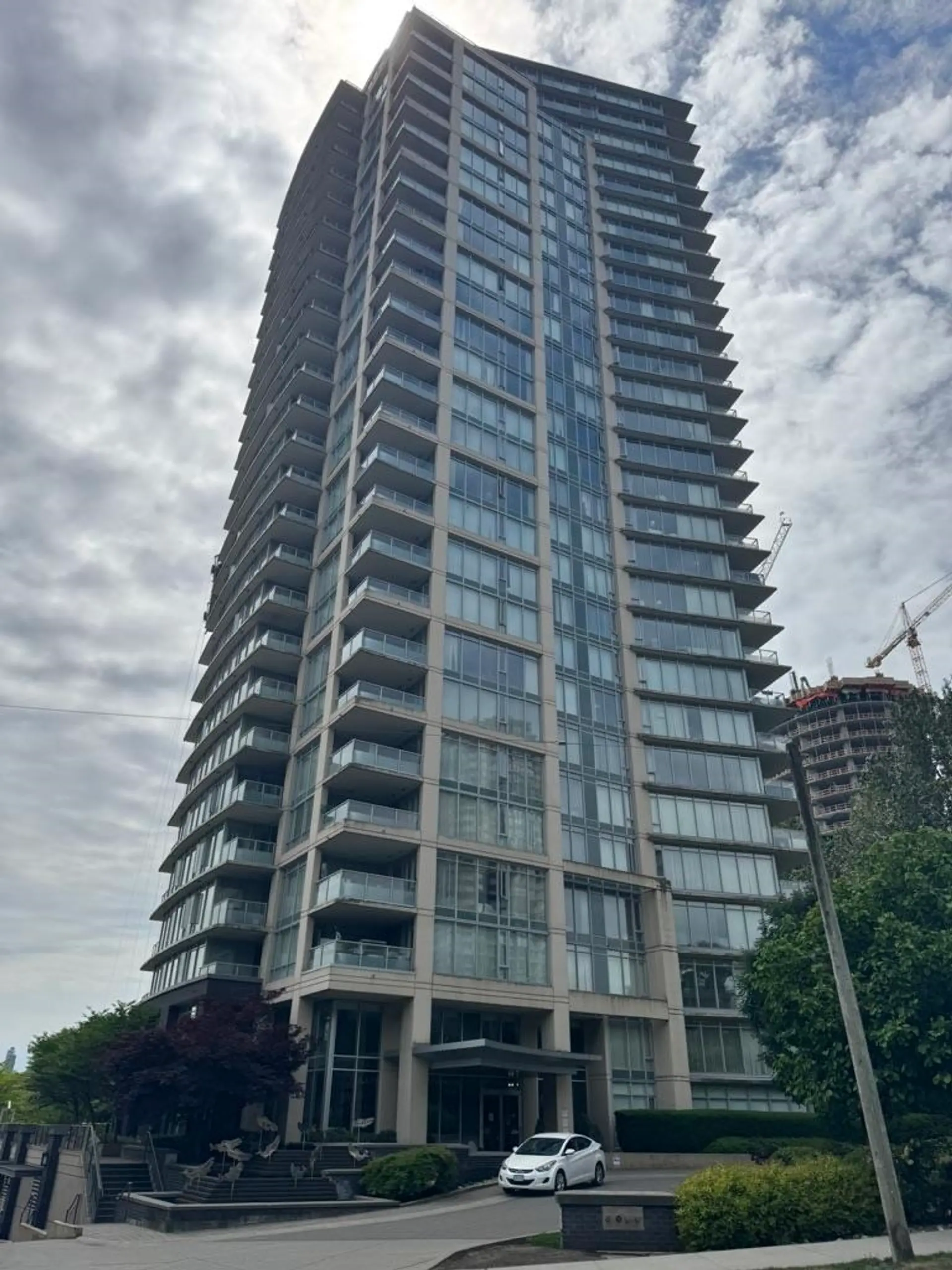#2506 2133 Douglas Road - Image 2