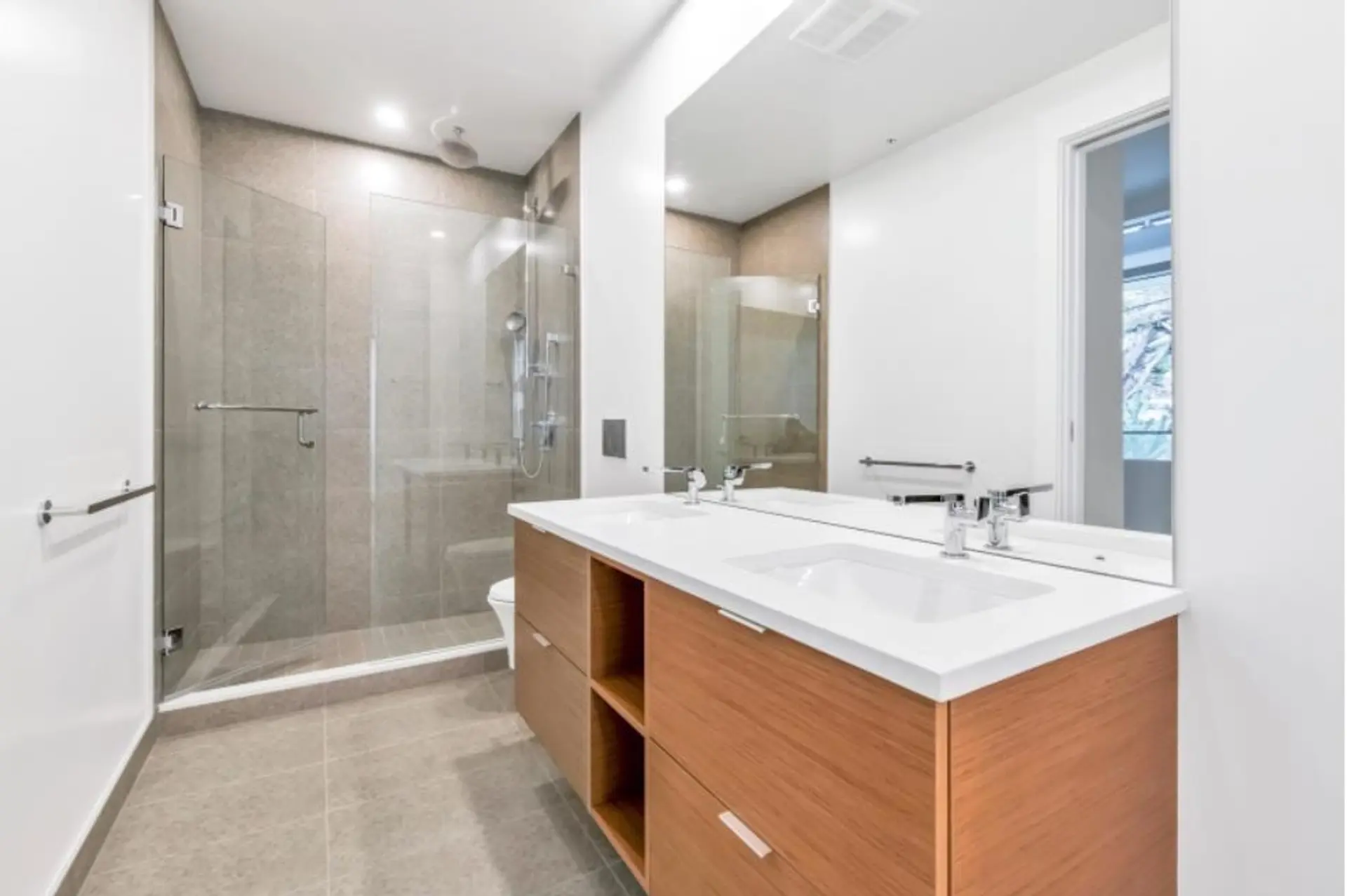 #205 6707 Nelson Avenue - Image 9