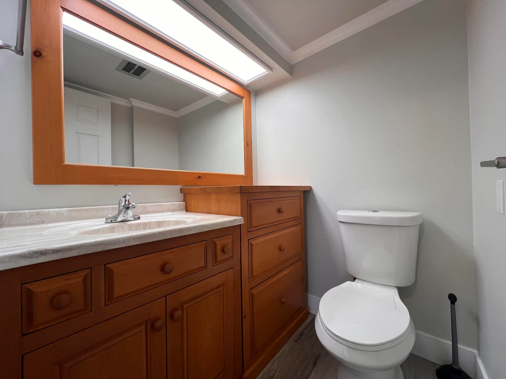 #902 710 Seventh Avenue - Image 5