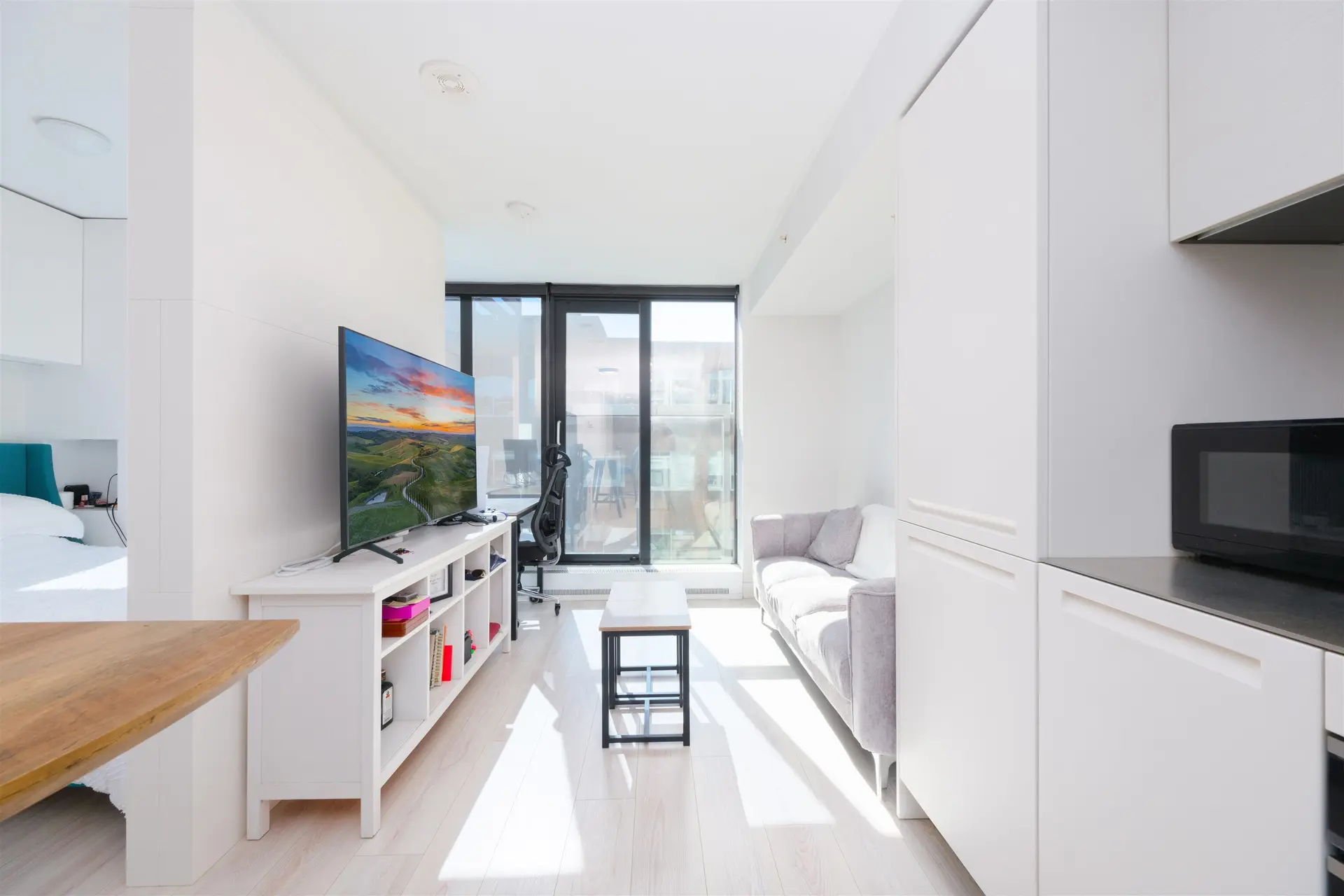 #703 1133 Hornby Street - Image 6