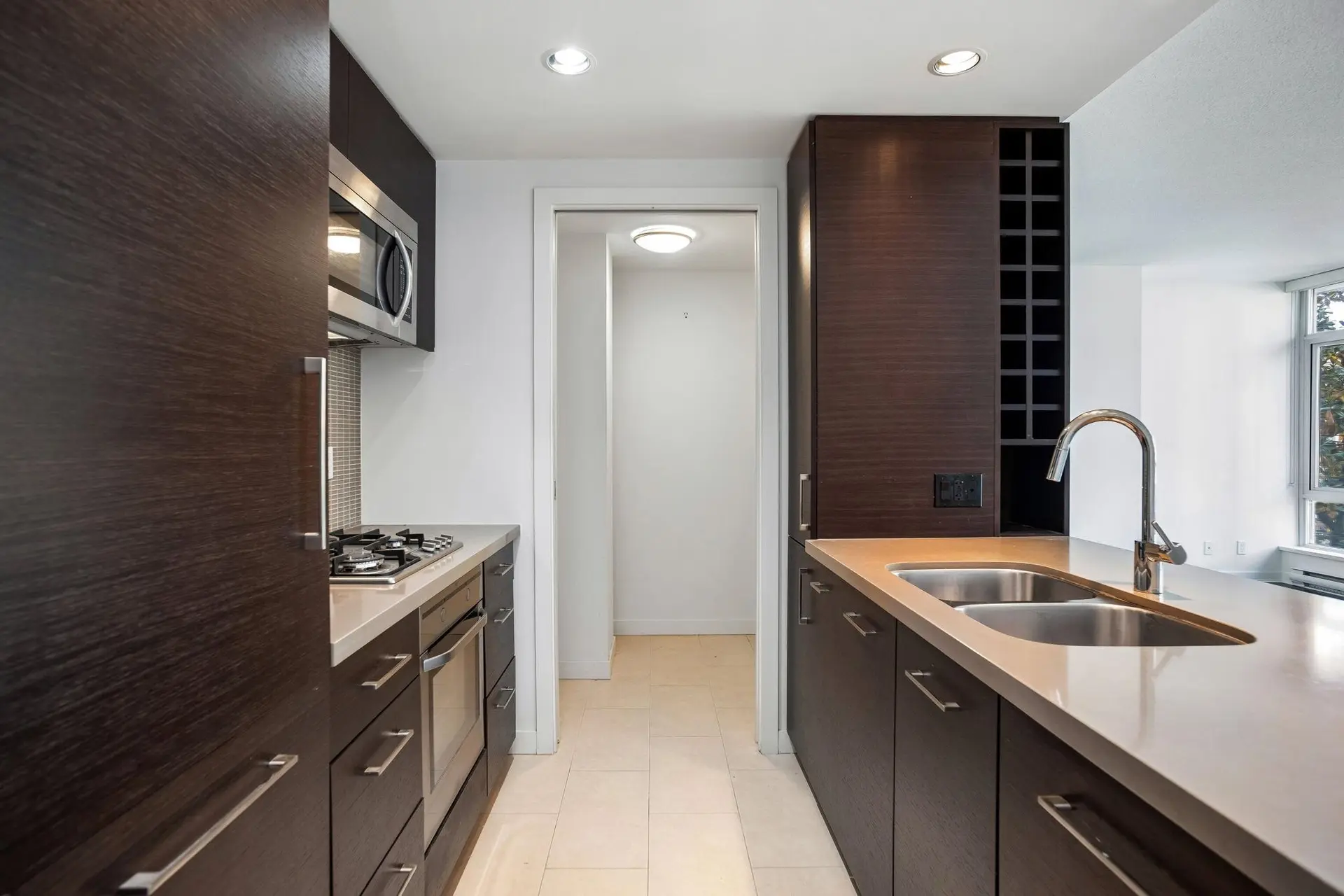 #610 833 Homer Street - Image 5