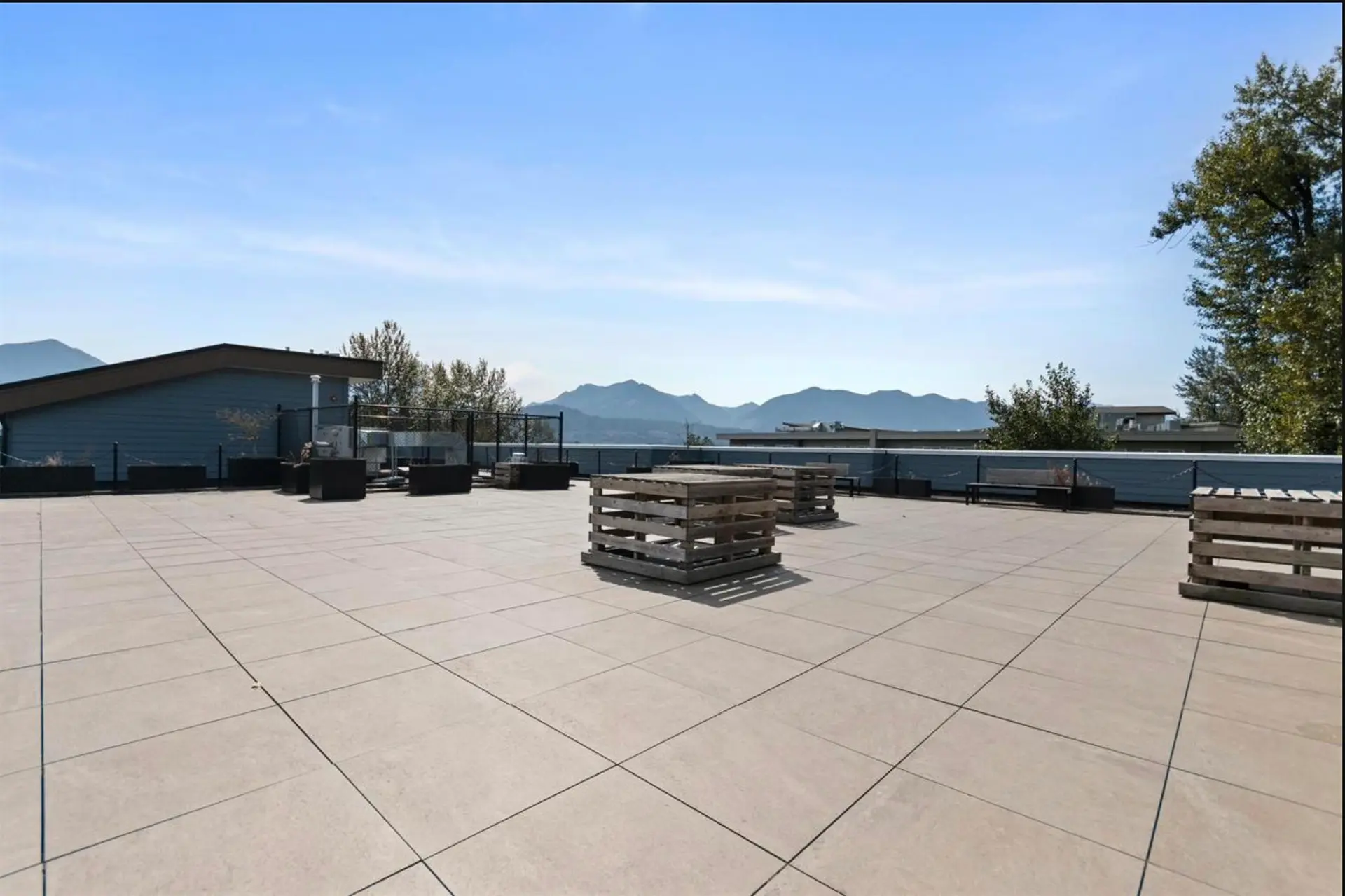 #403 45562 Airport Road - Image 14