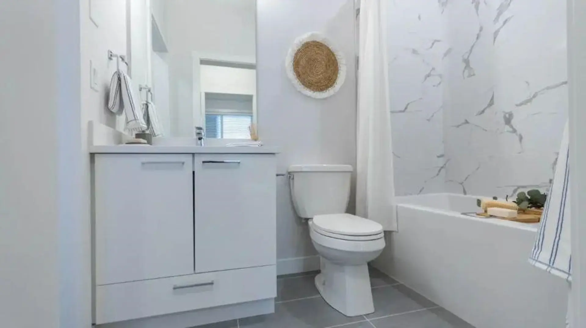 #514 7375 Horne Street - Image 3
