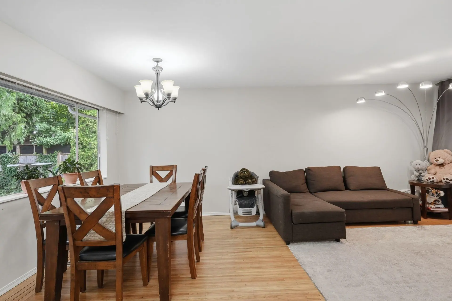 5857 16 Avenue - Image 13