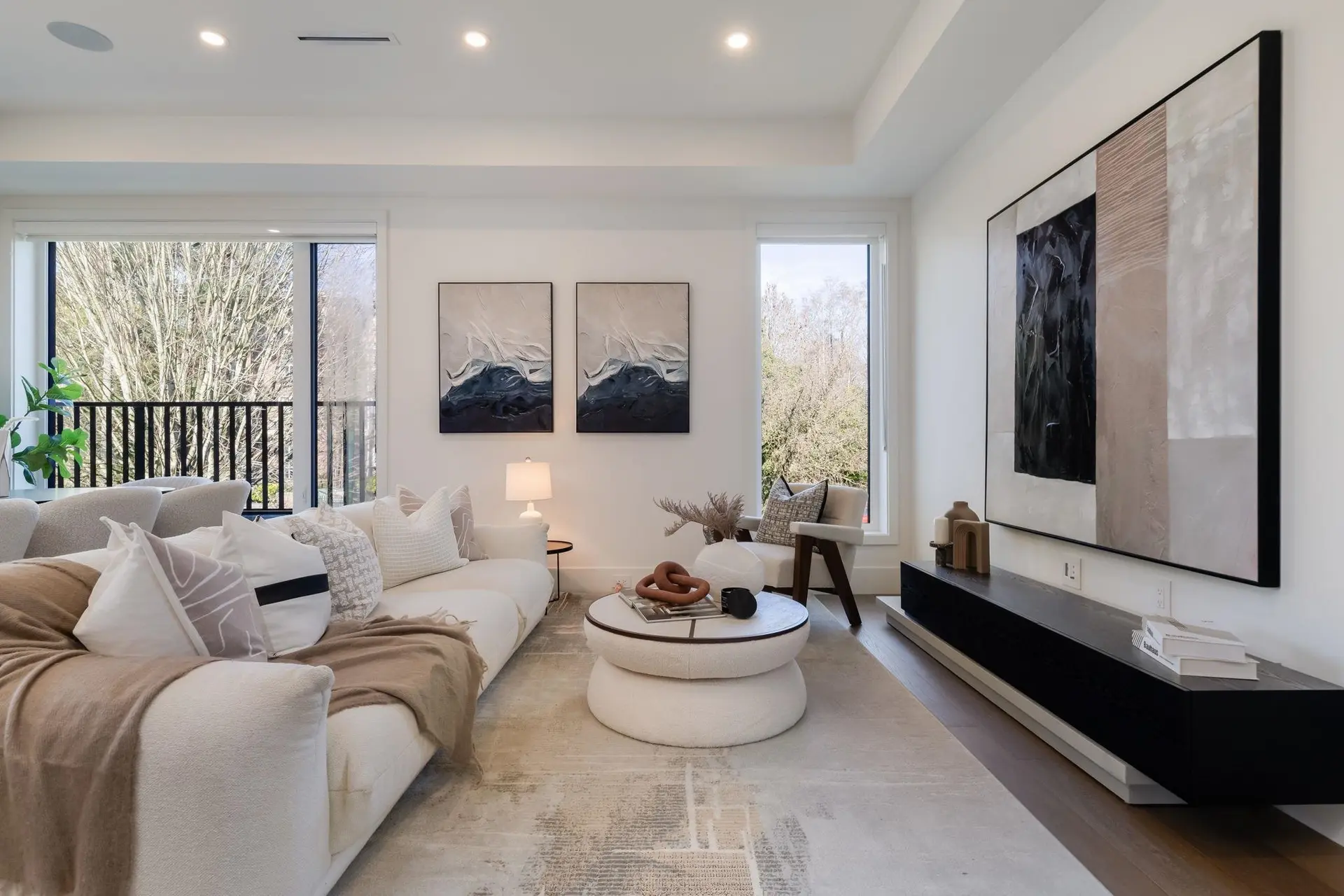 #3 950 W 57th Avenue - Image 3