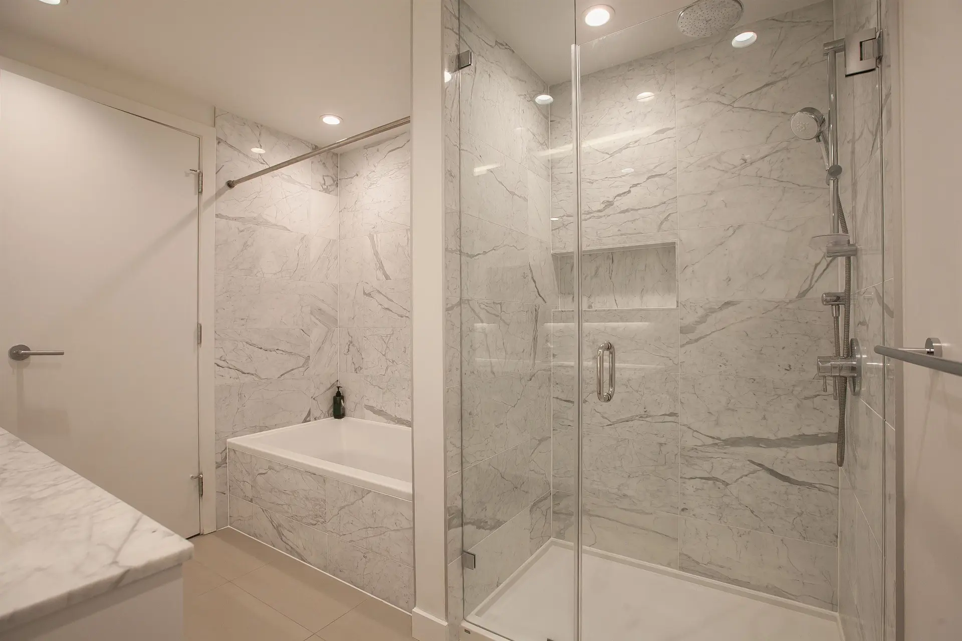 #406 6000 McKay Avenue - Image 13