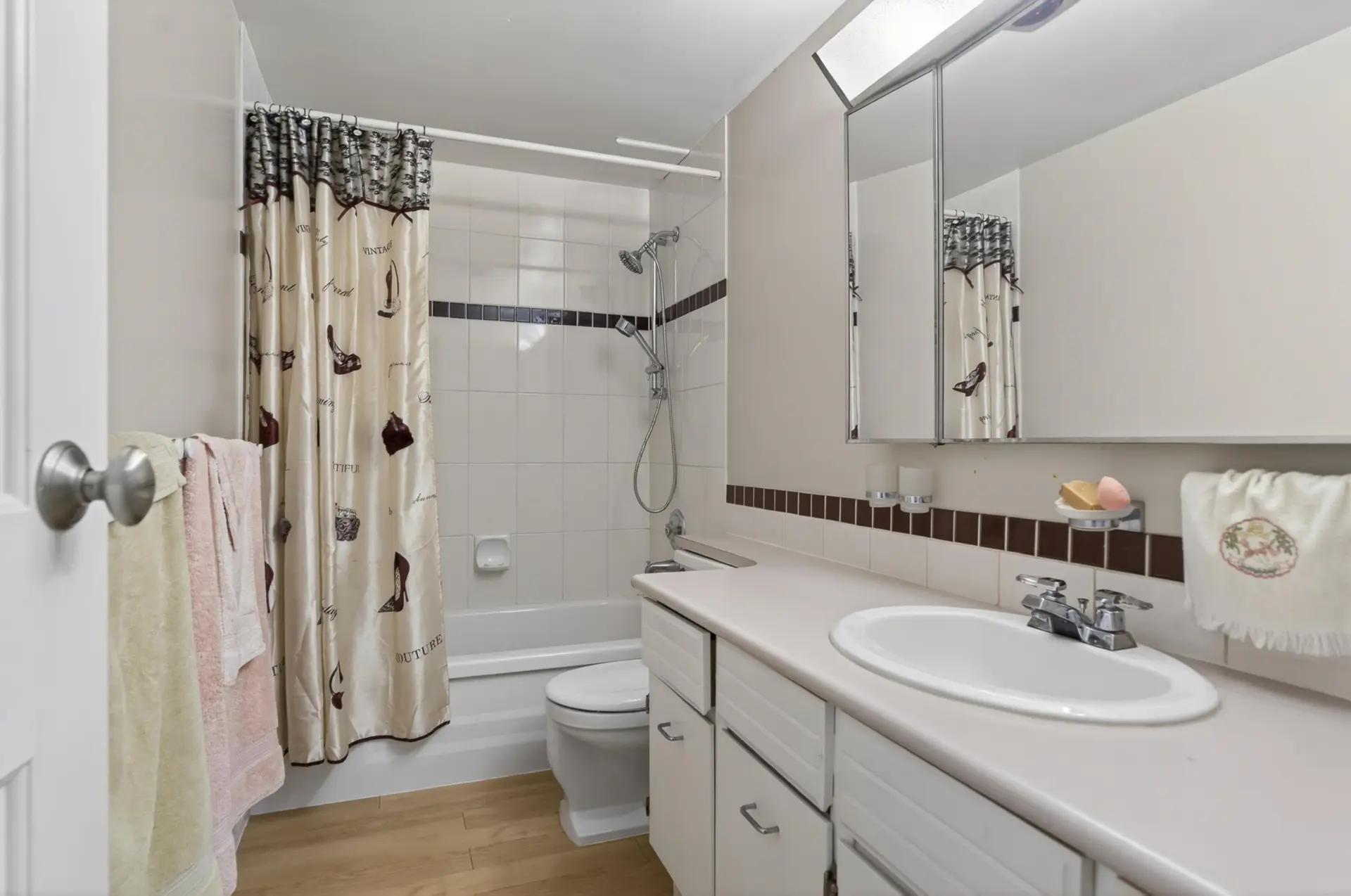 #105 236 W 2nd Street - Image 14