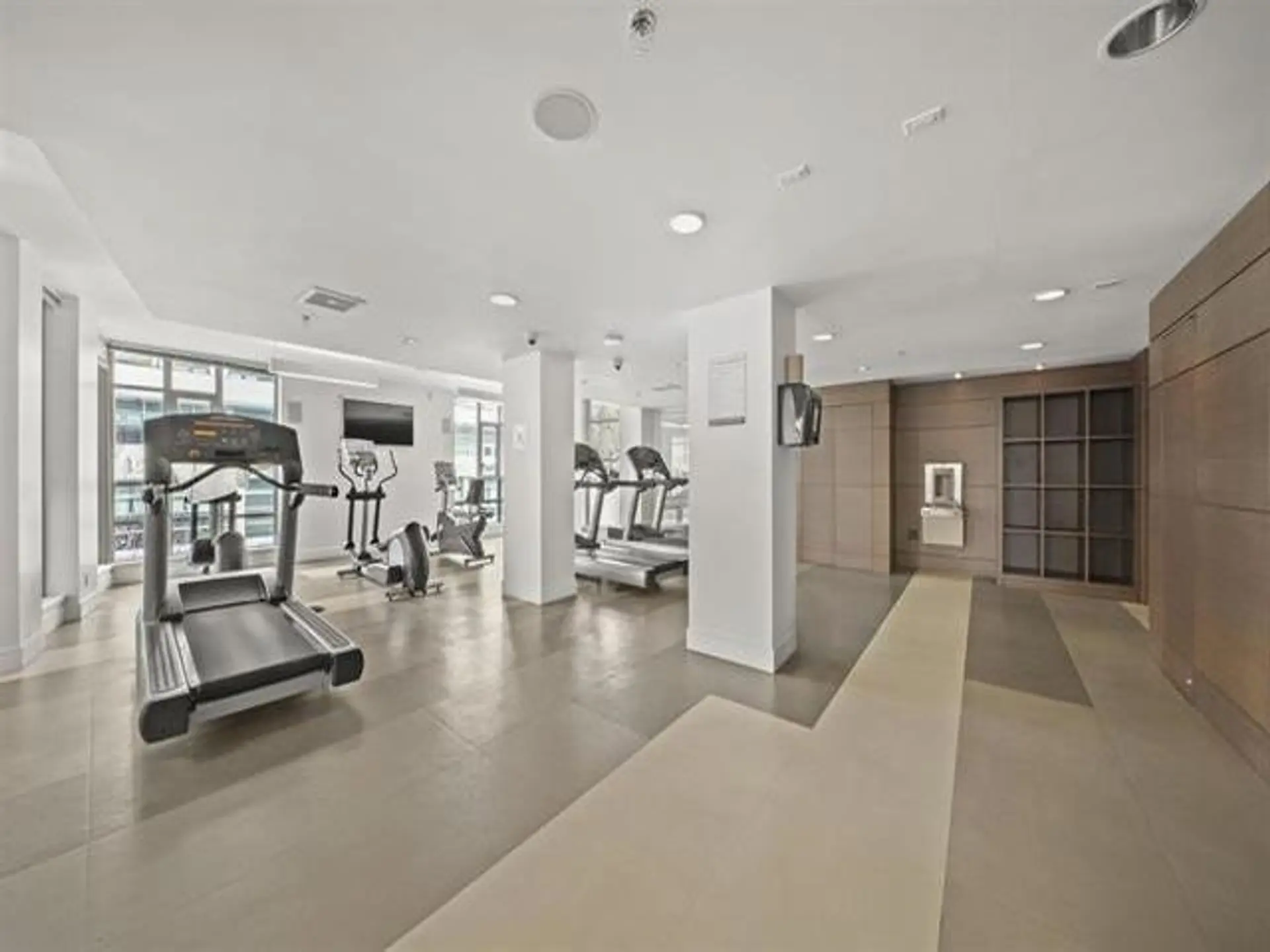 #607 3008 Glen Drive - Image 11
