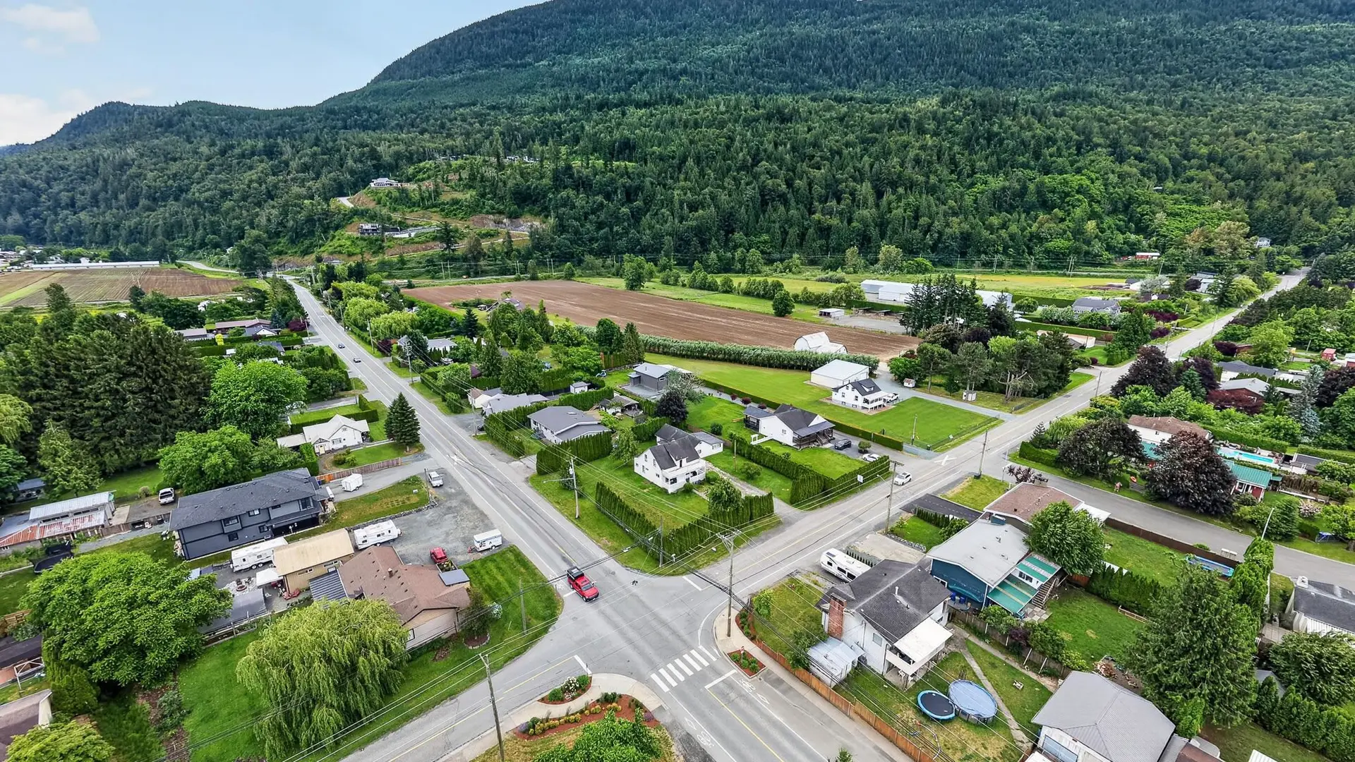 4392 Wilson Road - Image 1