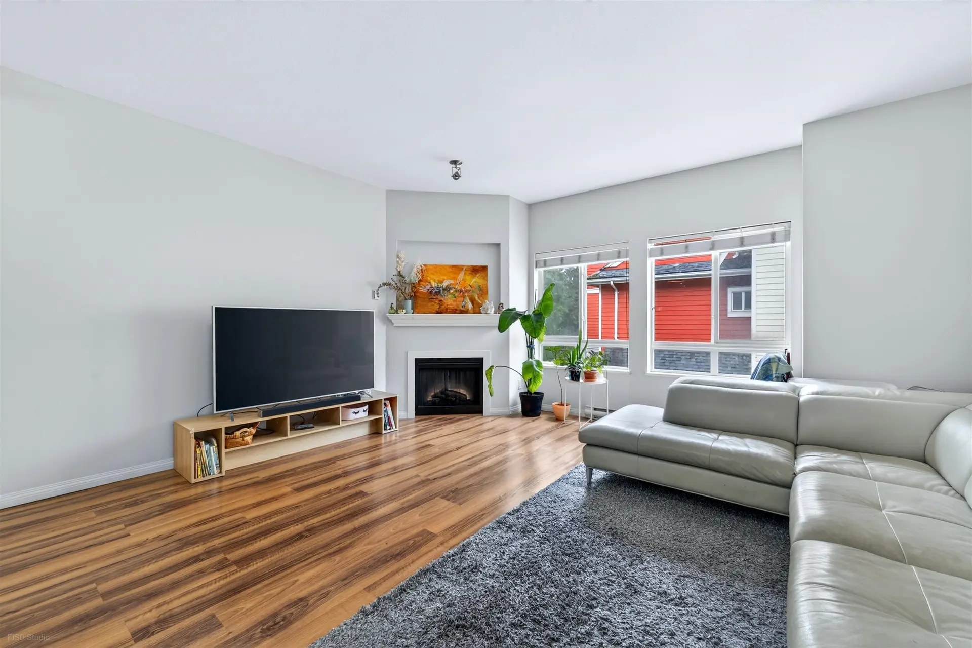 #21 9308 Keefer Avenue - Image 3