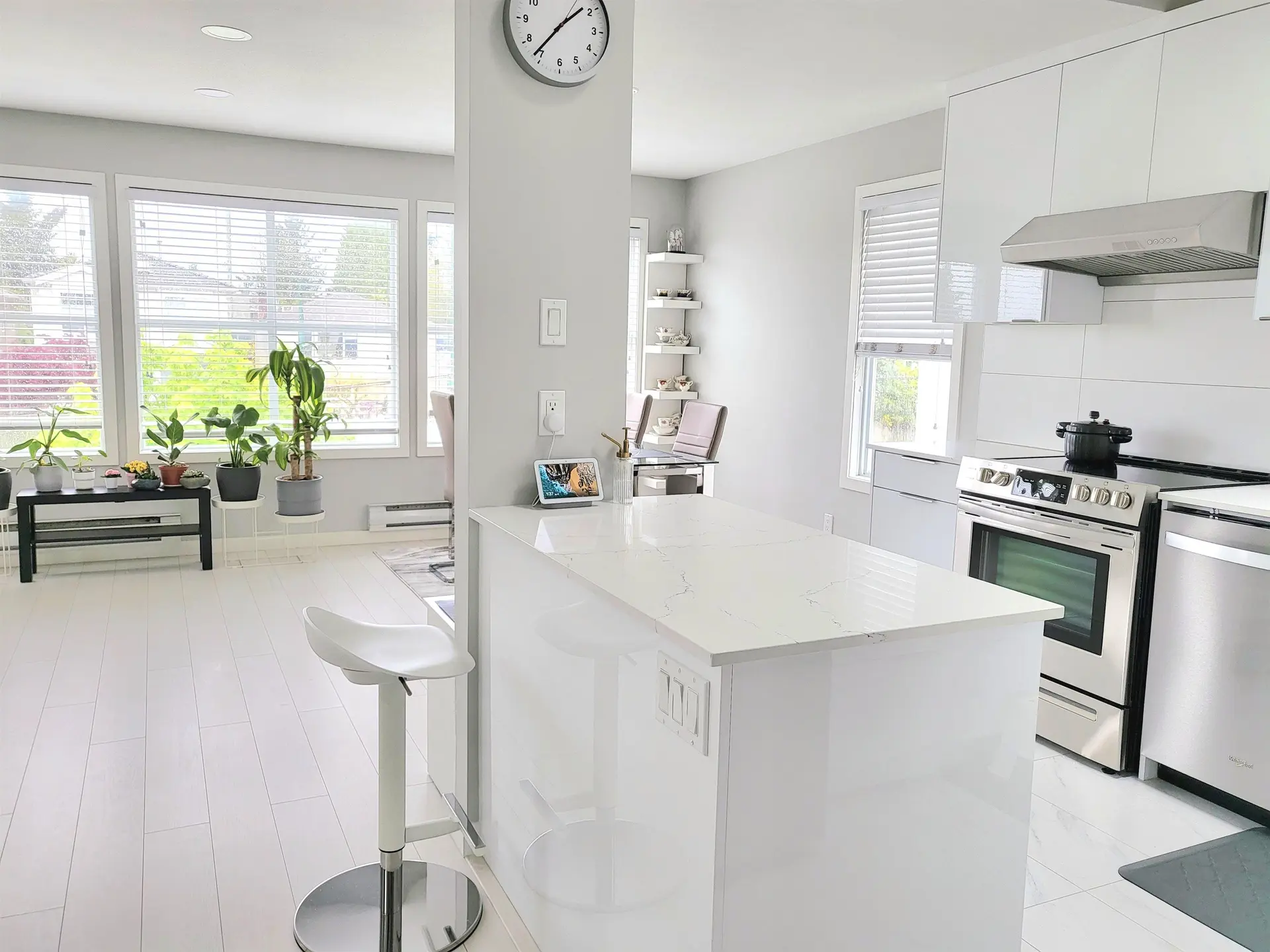 1588 E 41st Avenue - Image 3