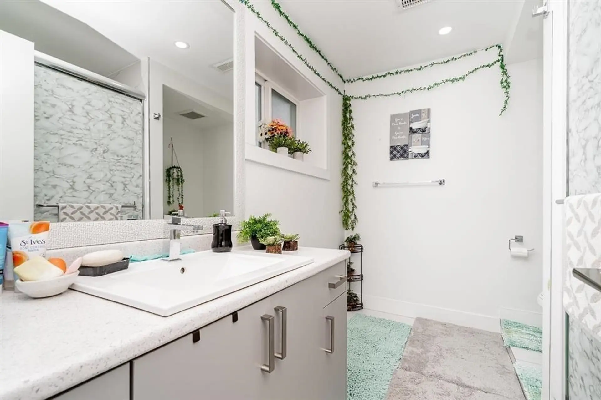 14125 75 Avenue - Image 12