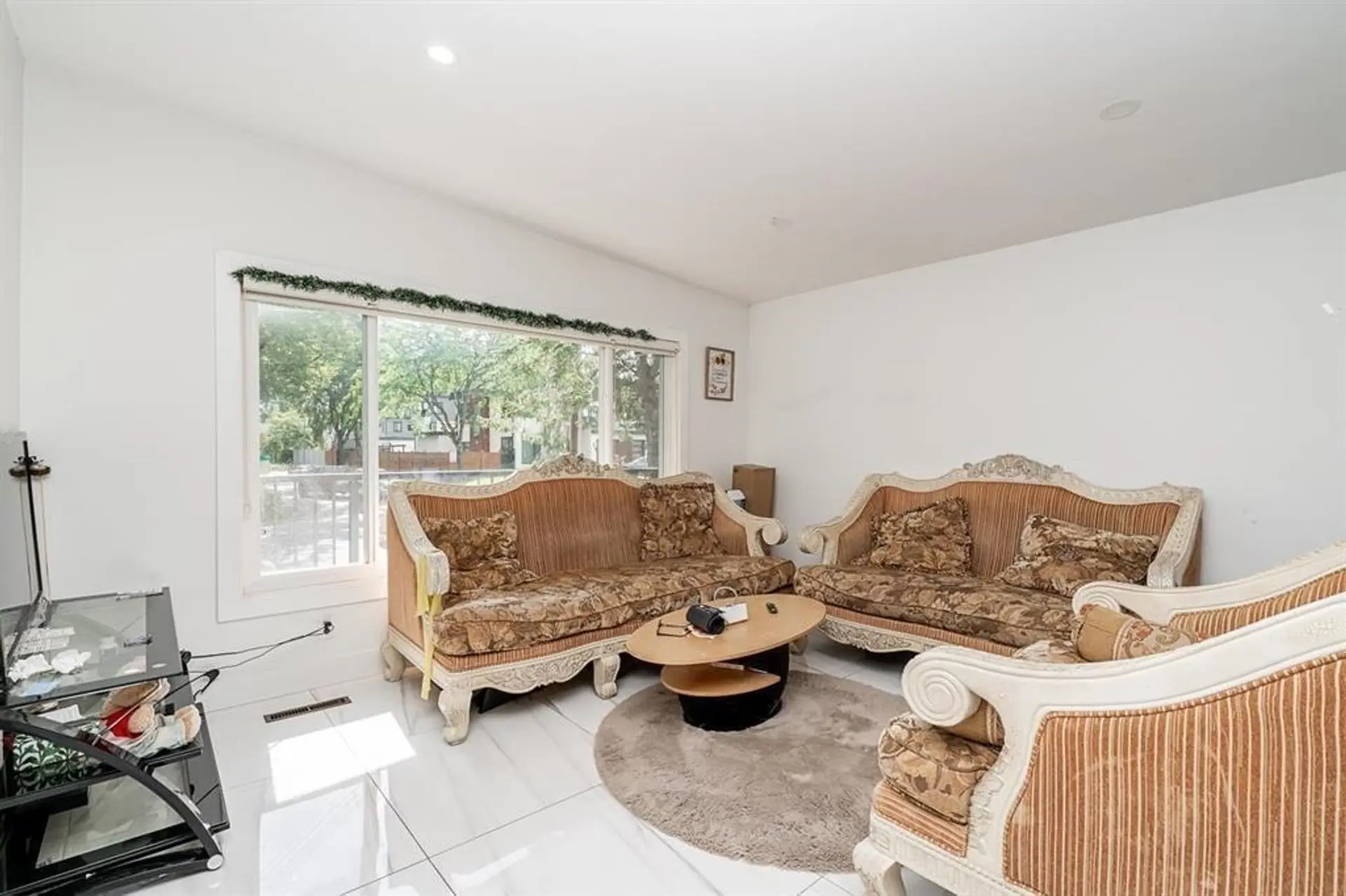 14125 75 Avenue - Image 3