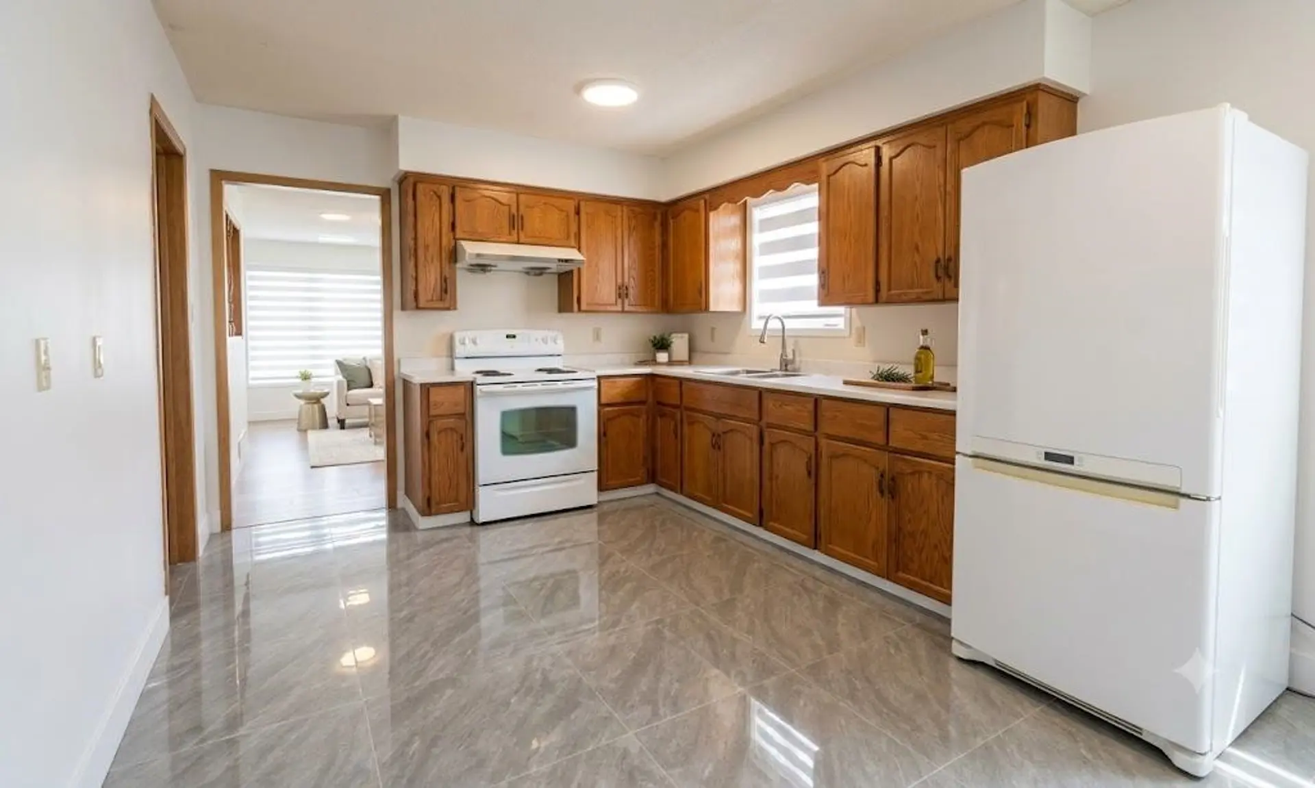 886 E 56th Avenue - Image 2