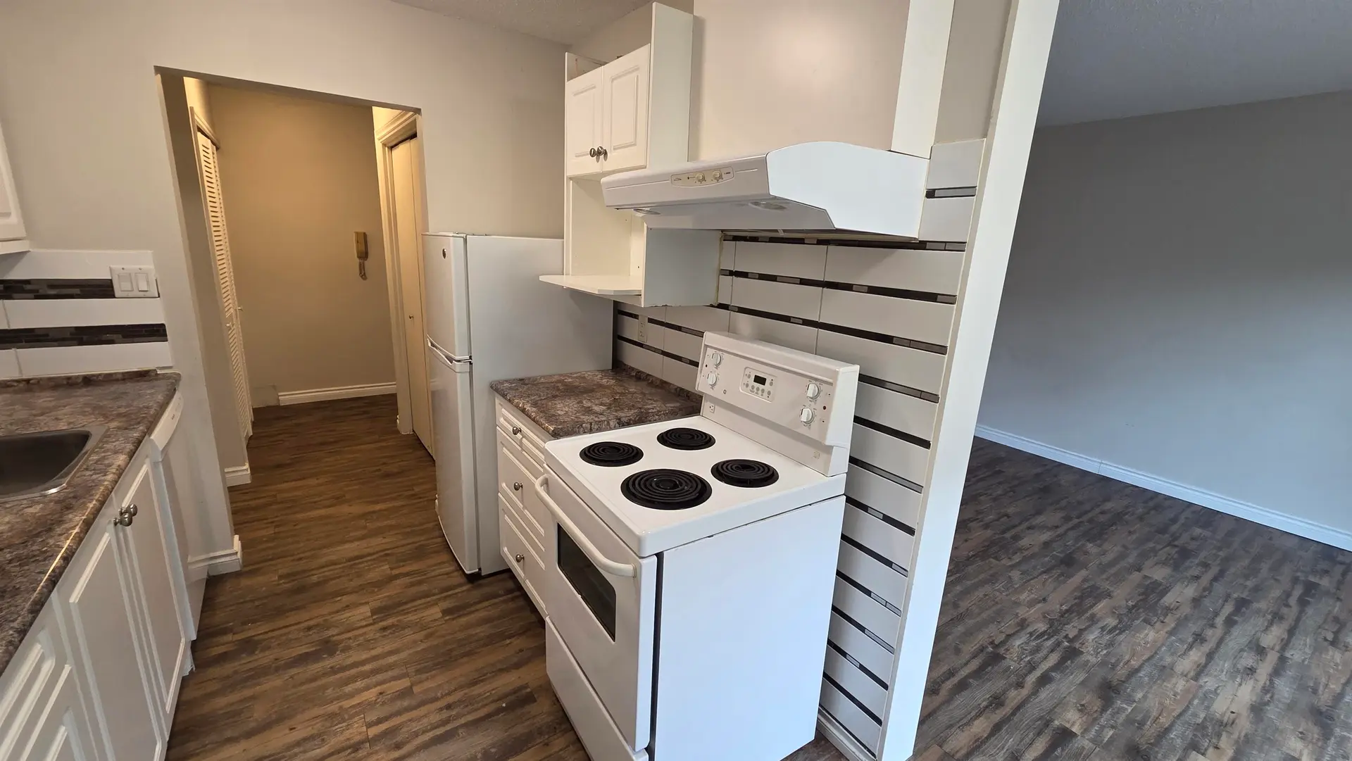 #142 8091 Ryan Road - Image 5