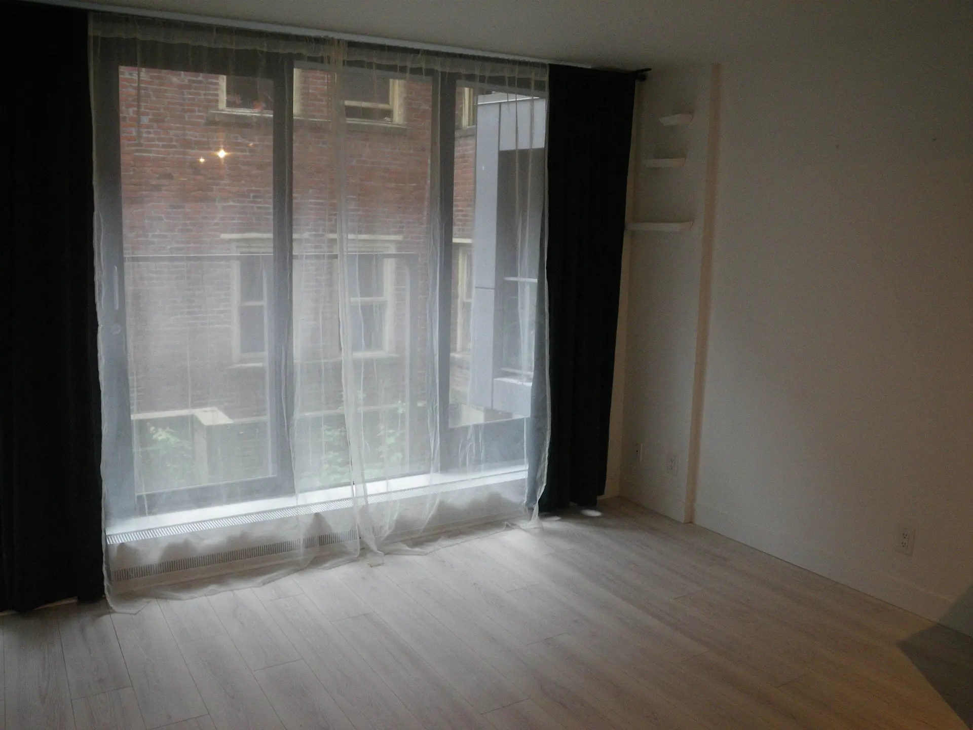 #501 1133 Hornby Street - Image 4