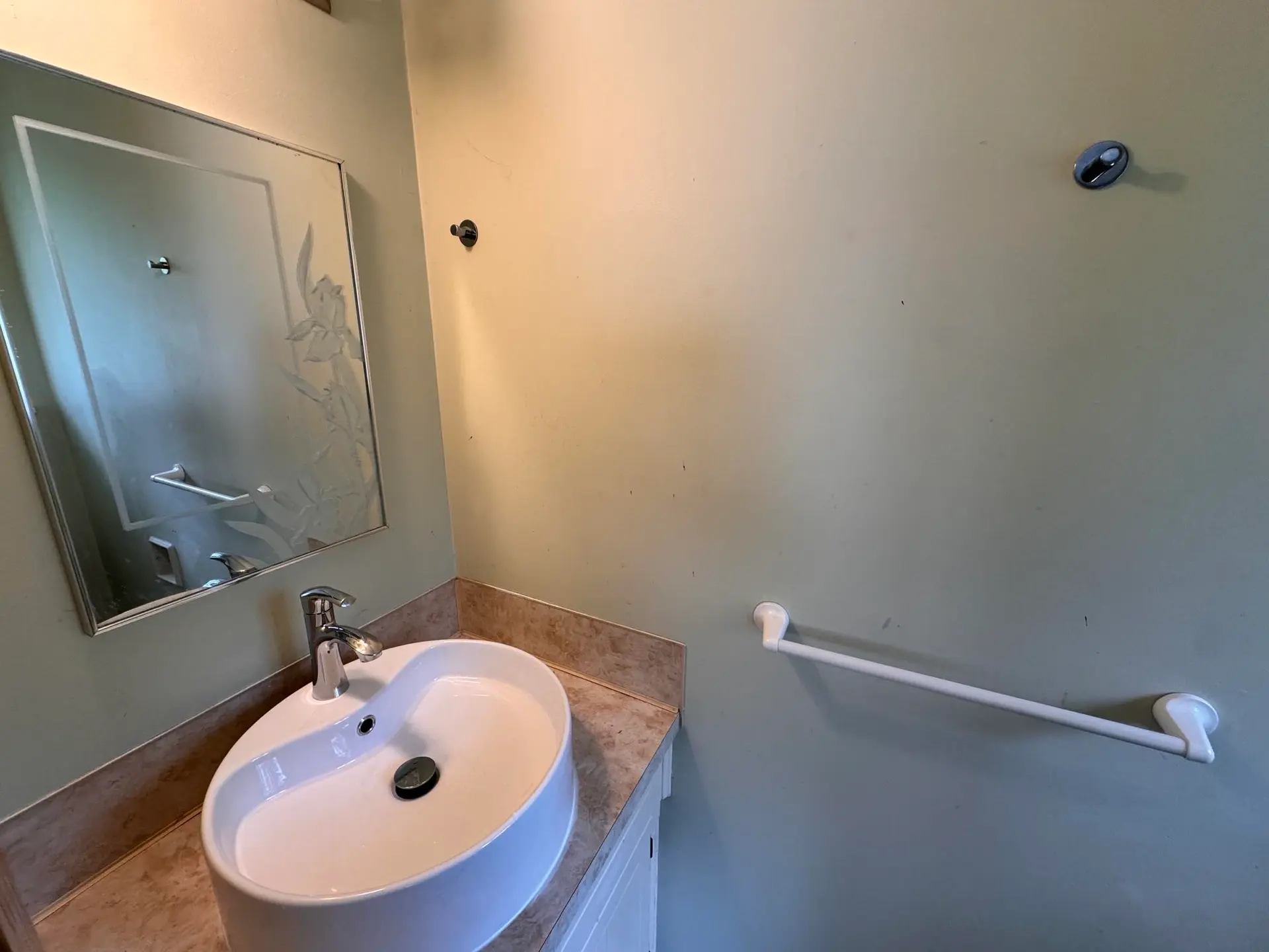 8839 156a Street - Image 10