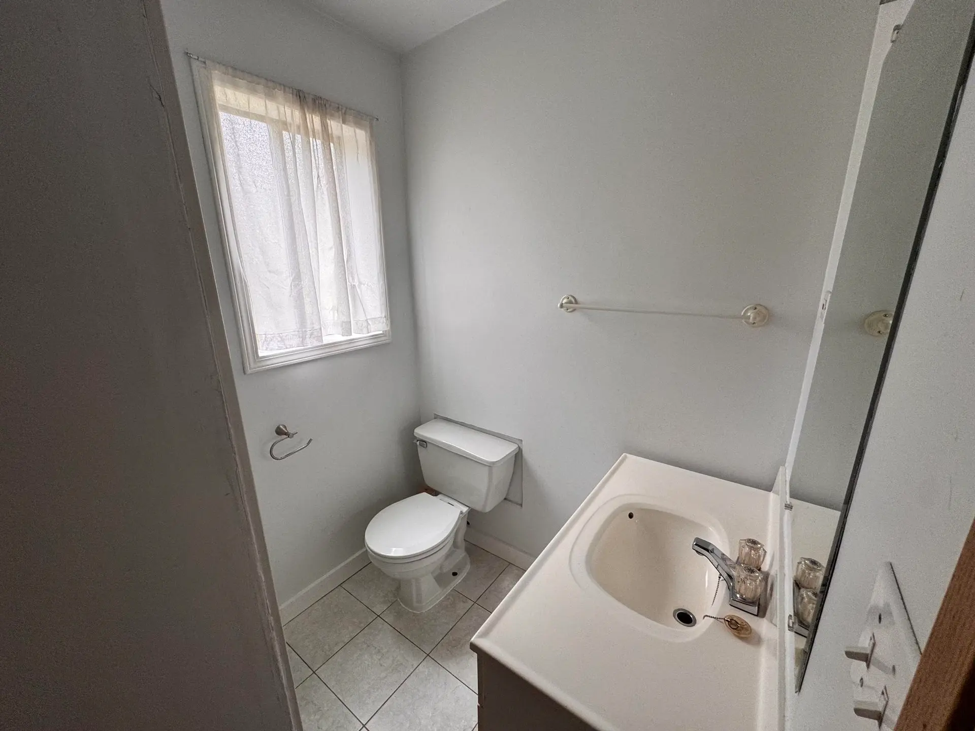 8839 156a Street - Image 8