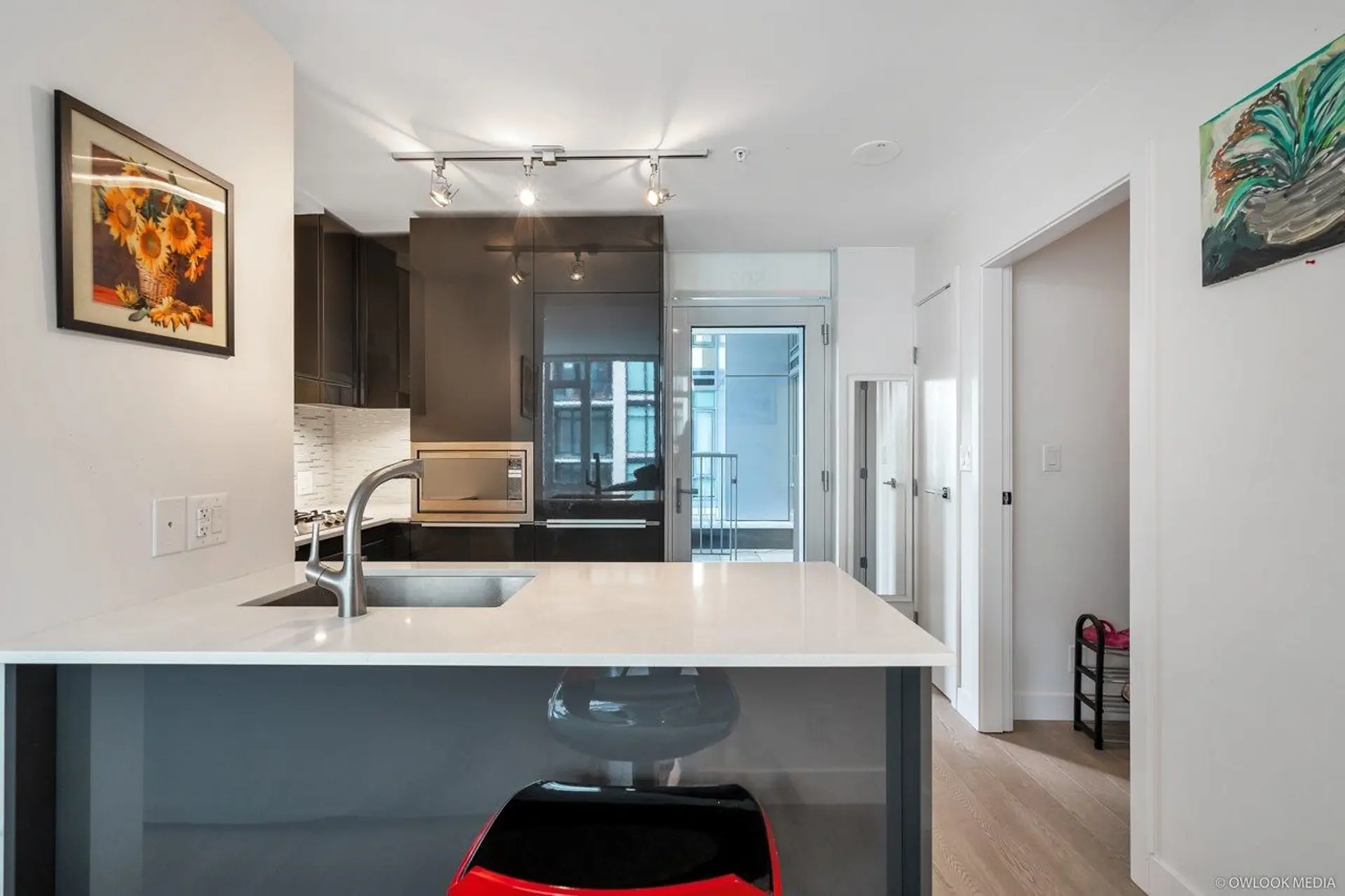 #502 1283 Howe Street - Image 4