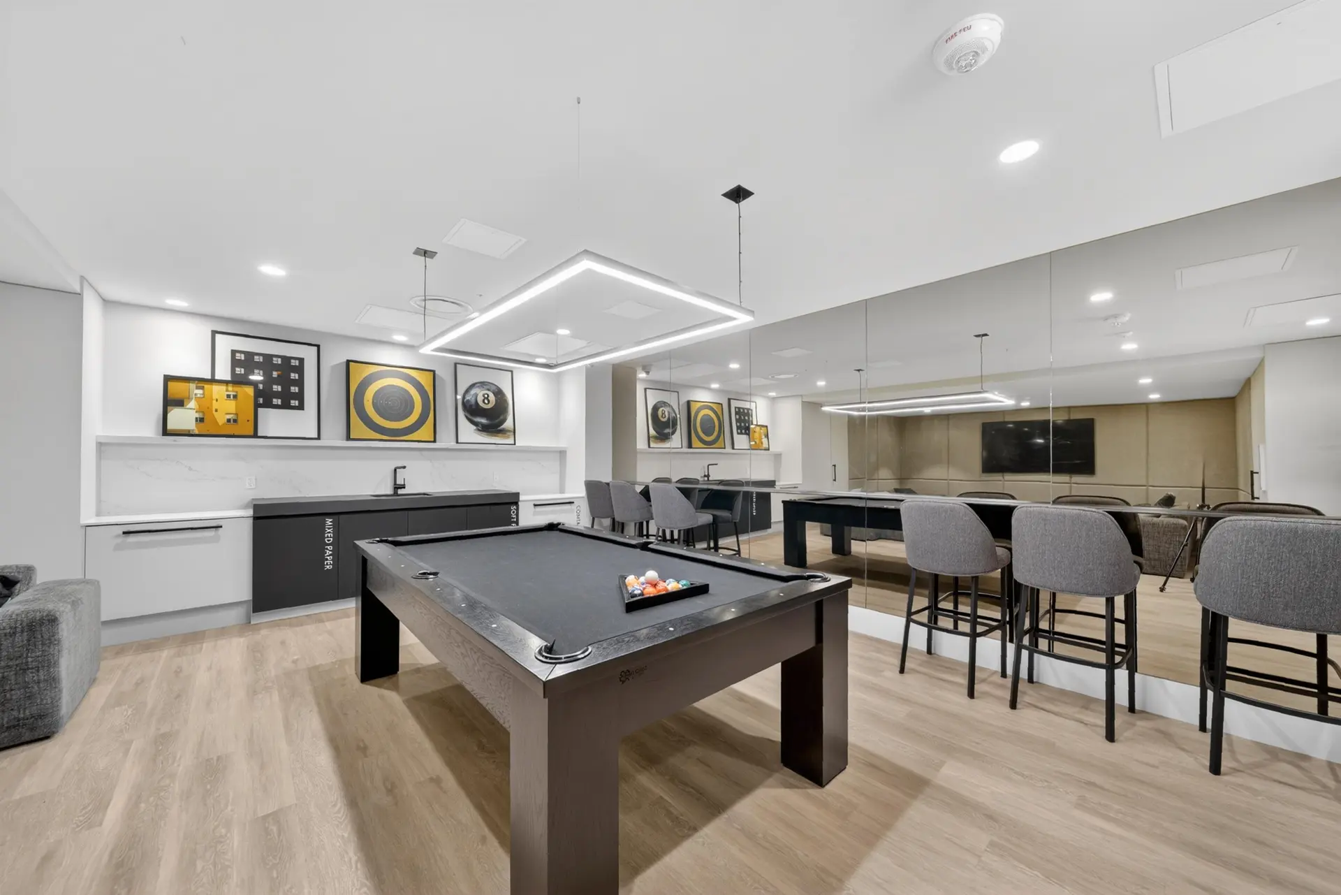 #2108 567 Emerson Street - Image 18