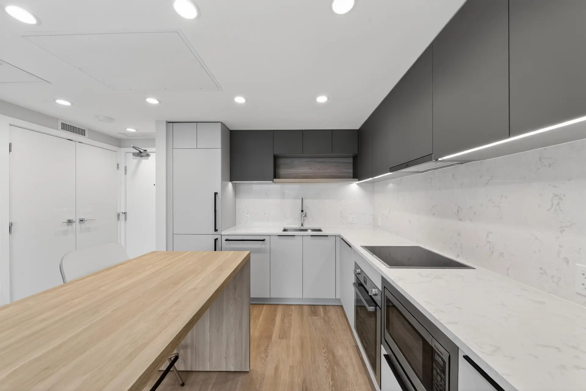 #2108 567 Emerson Street - Image 4